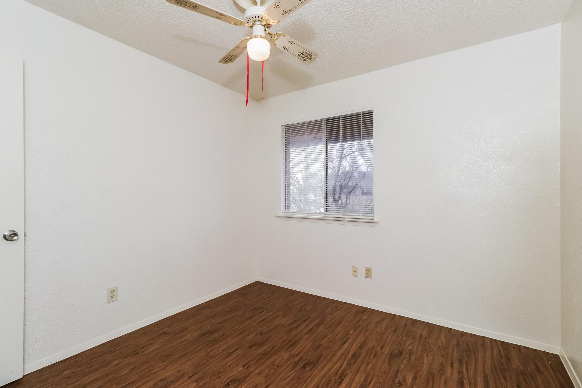 323 W William Cannon Dr # B, Austin, TX 78745