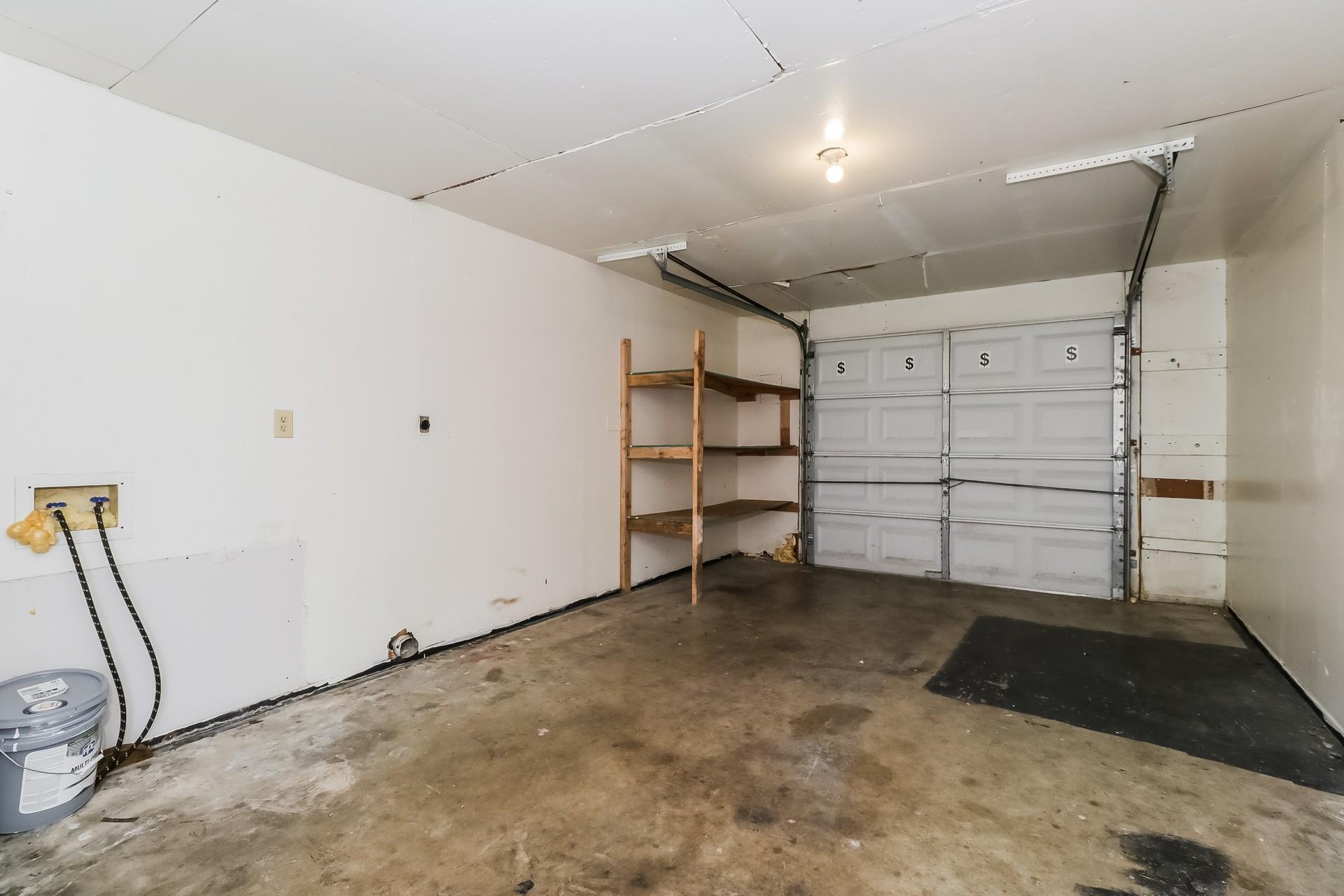 323 W William Cannon Dr # B, Austin, TX 78745