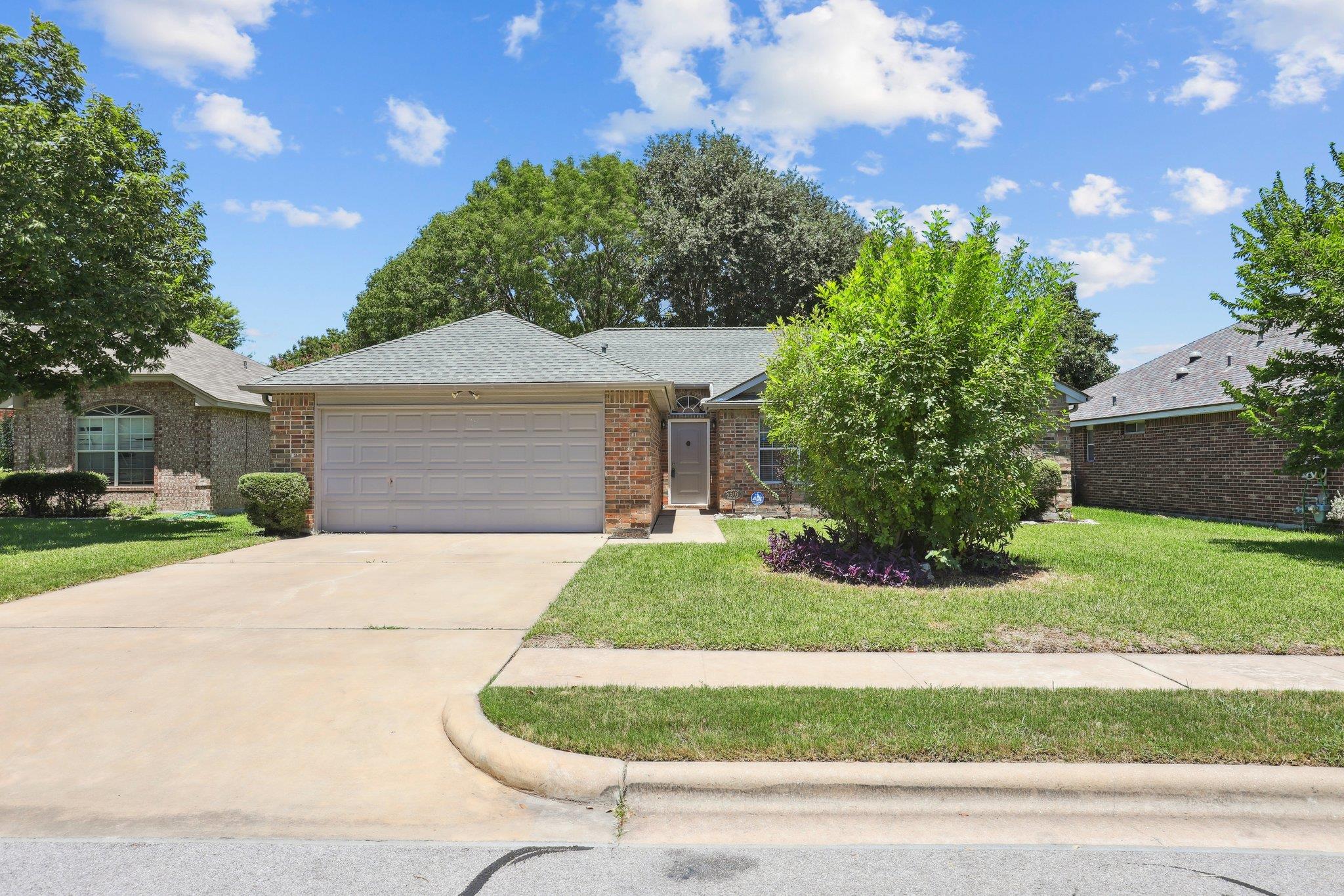 2310 Sycamore Trl, Round Rock, TX 78664