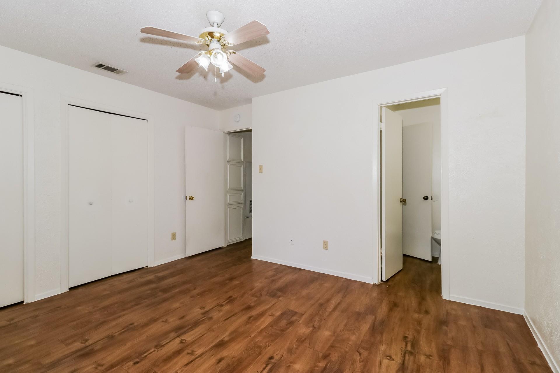 323 W William Cannon Dr # A, Austin, TX 78745