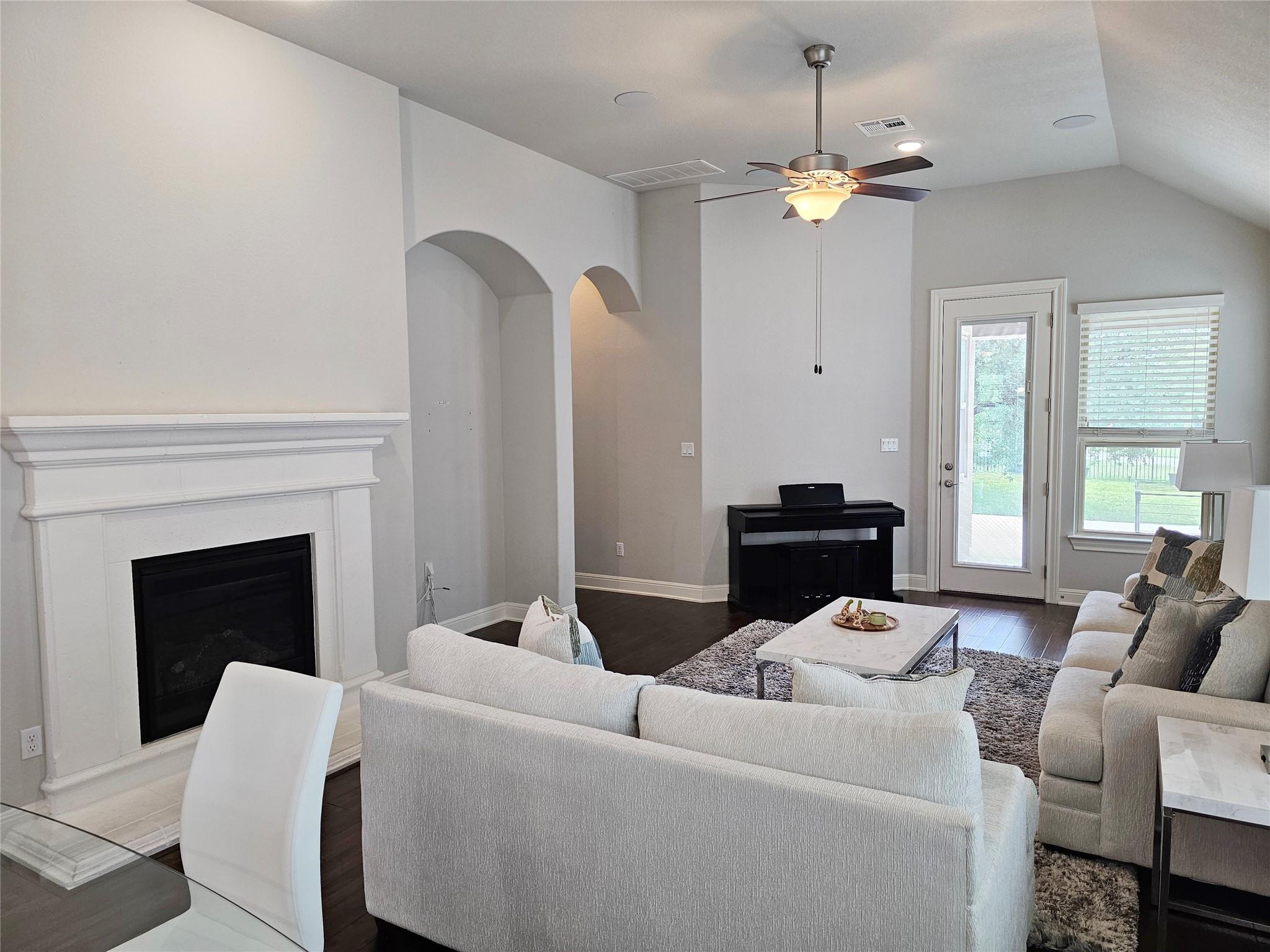 4324 Orange Blossom Pass, Leander, TX 78641