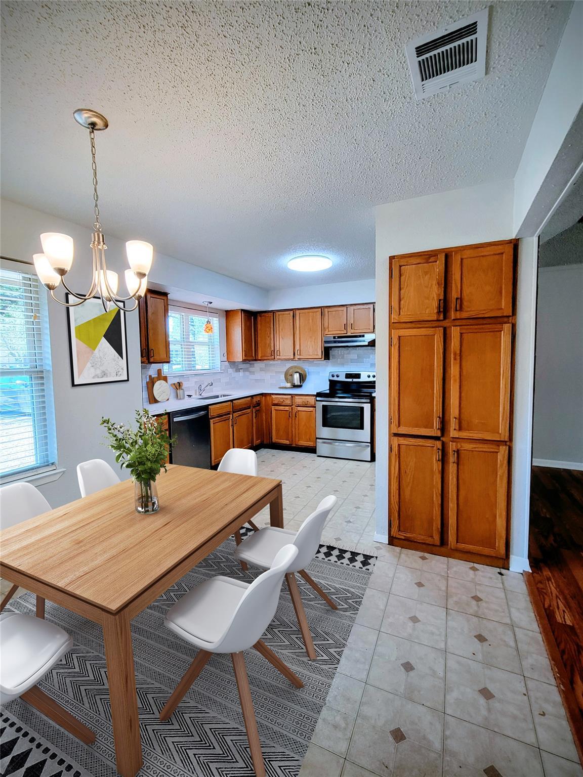 200 N Mount Rushmore Dr, Cedar Park, TX 78613