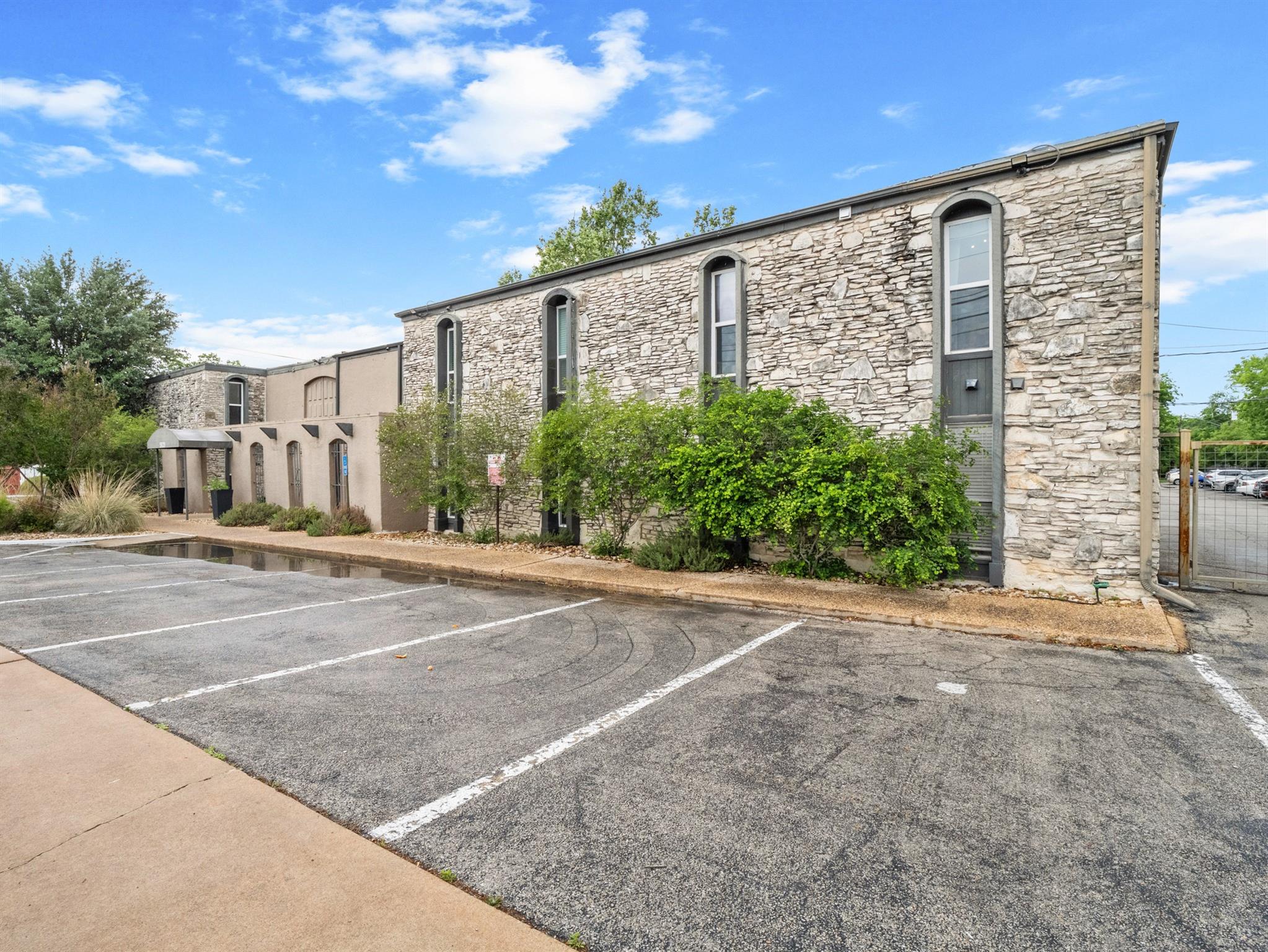 5820 Berkman Dr # 110, Austin, TX 78723