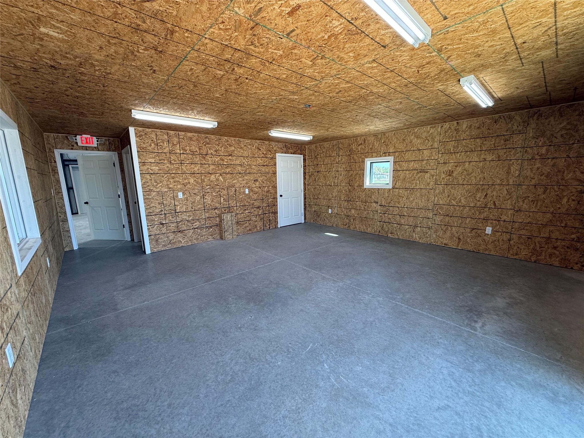 6316 FM 2484 # B, Salado, TX 76571