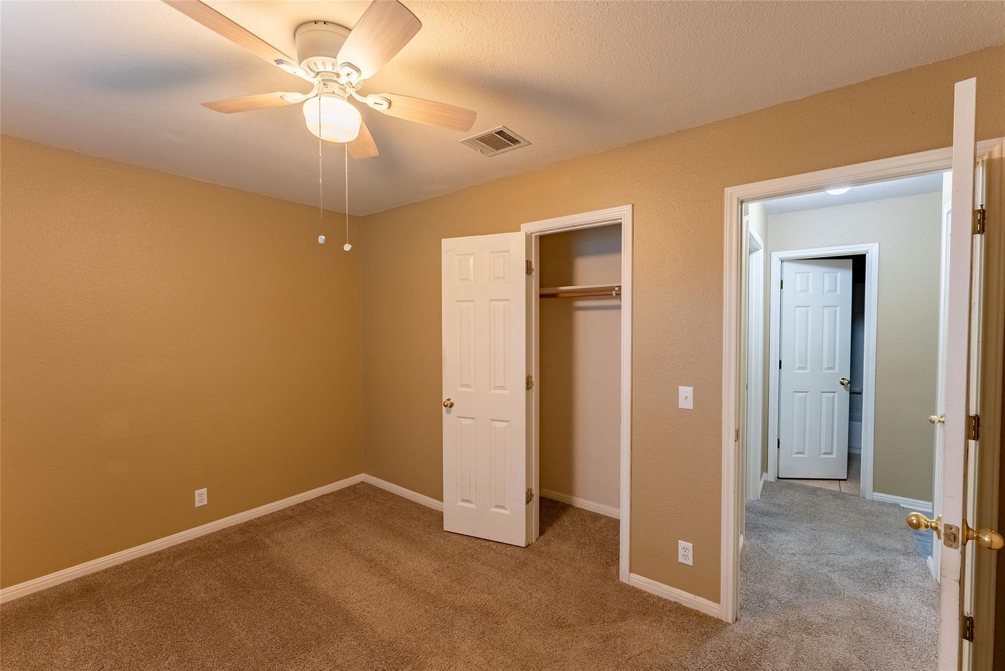 109 Granite Shoals Dr, Kyle, TX 78640