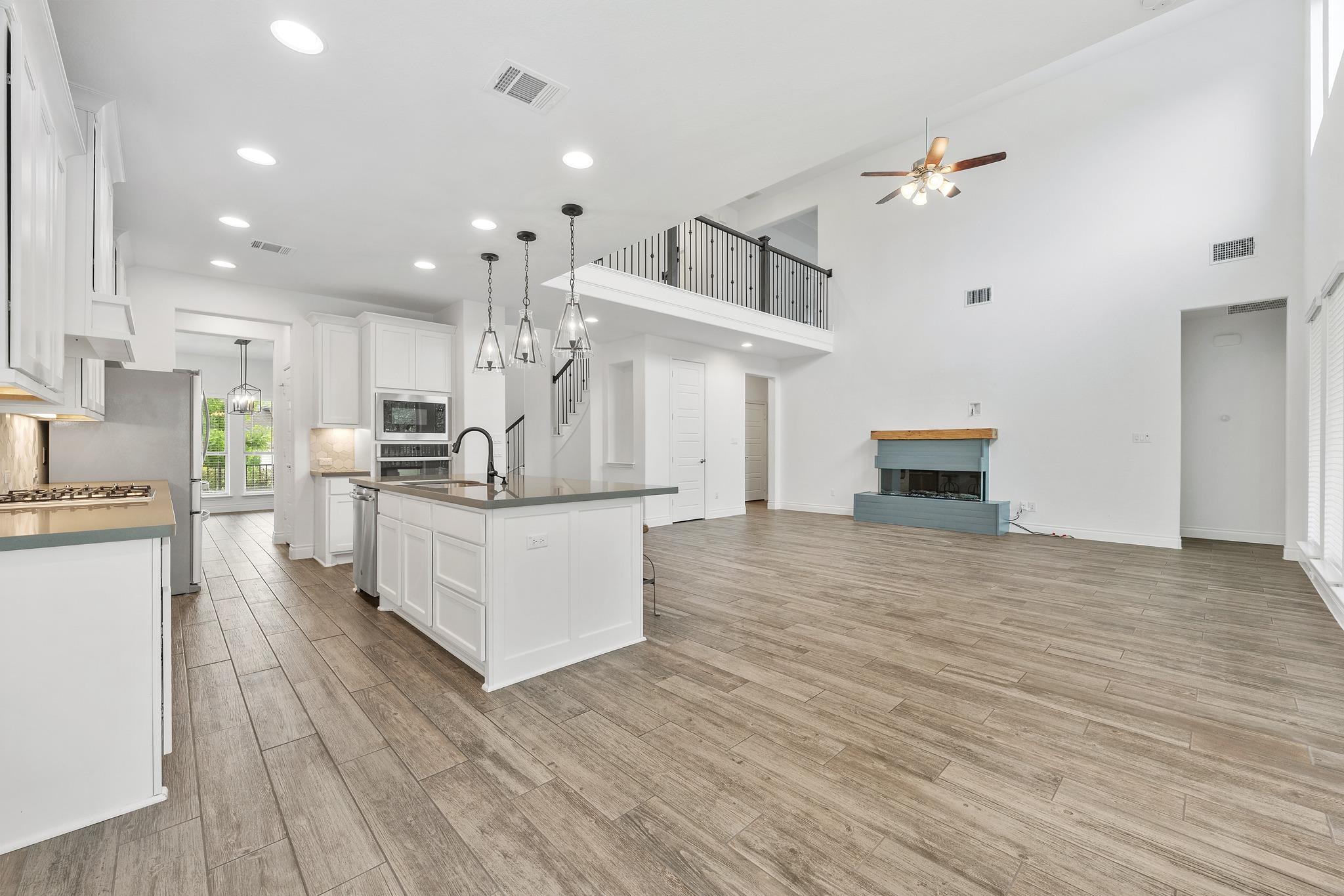 1917 Woolsey Way, Leander, TX 78641