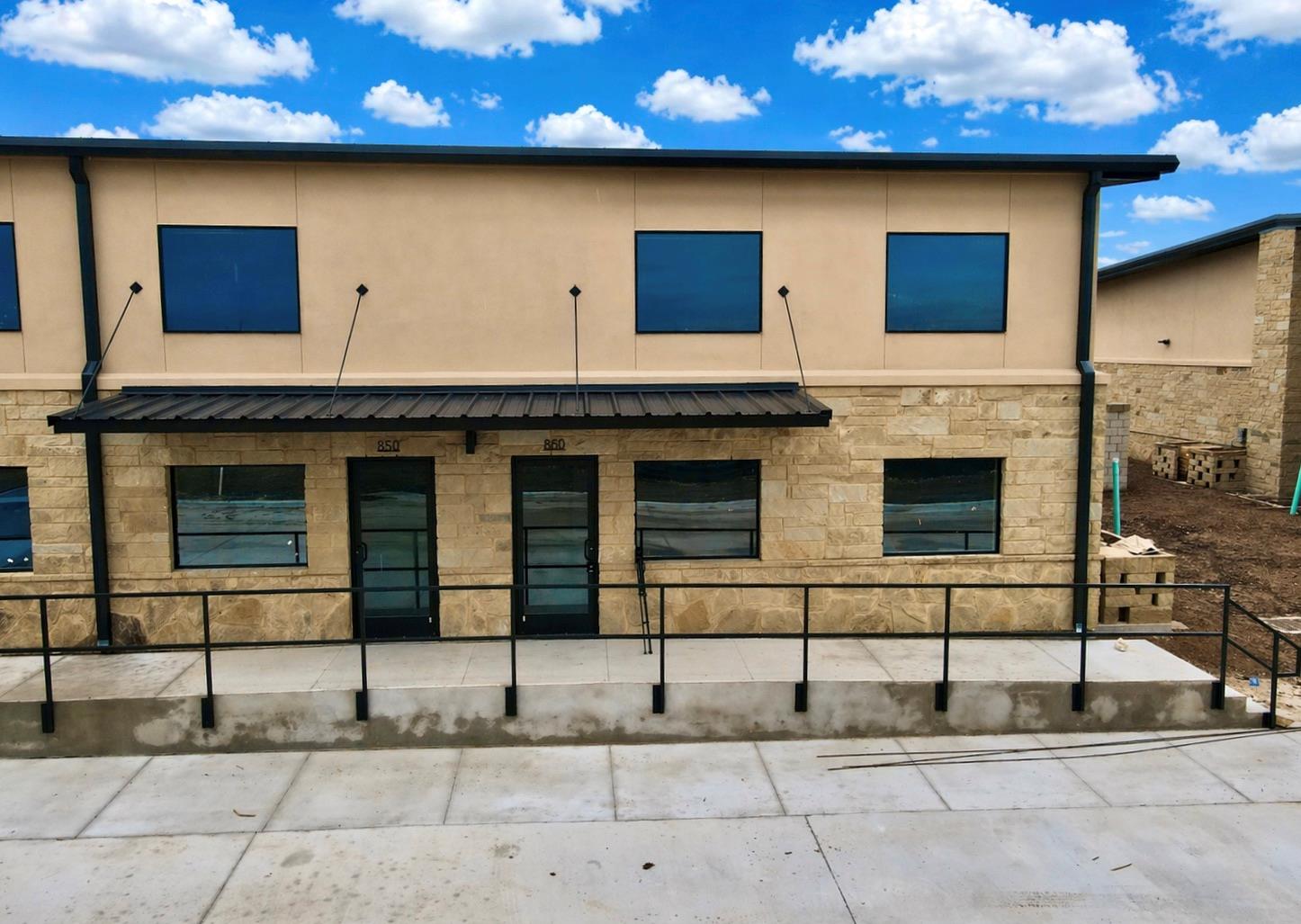 401 S Chitalpa St # 860, Leander, TX 78641