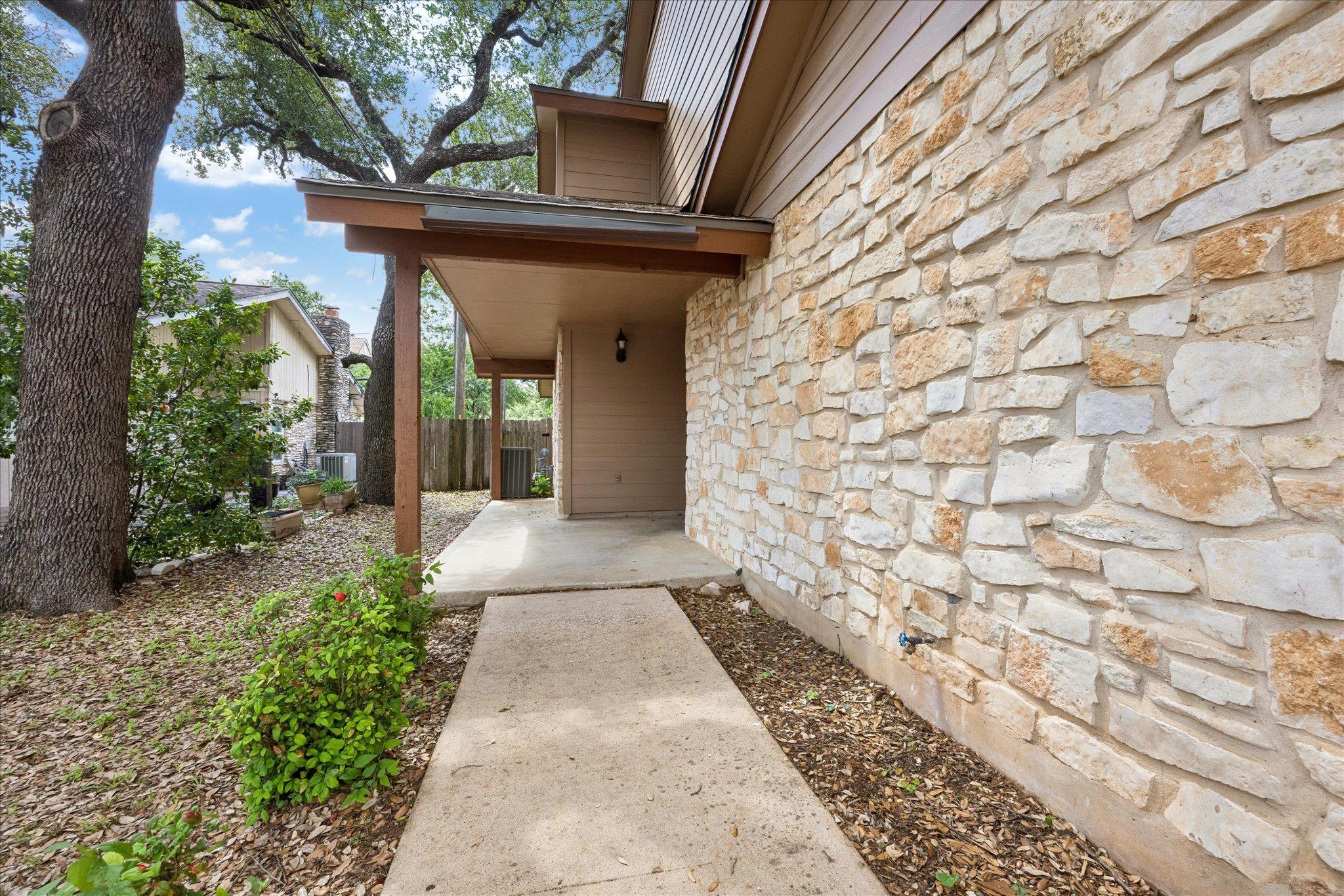 8329 Fathom Cir, Austin, TX 78750