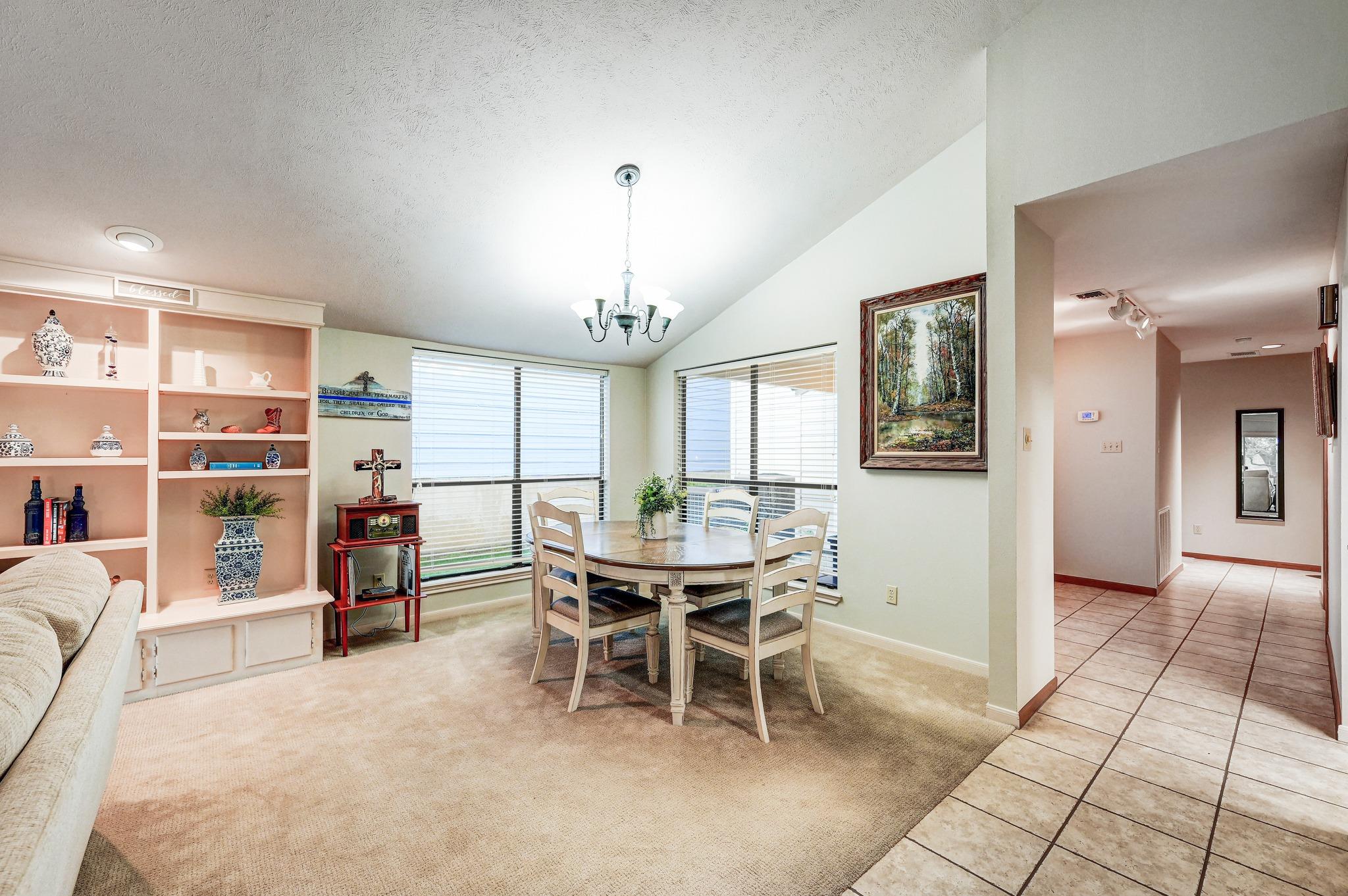 212 Overlook Ct, Wimberley, TX 78676