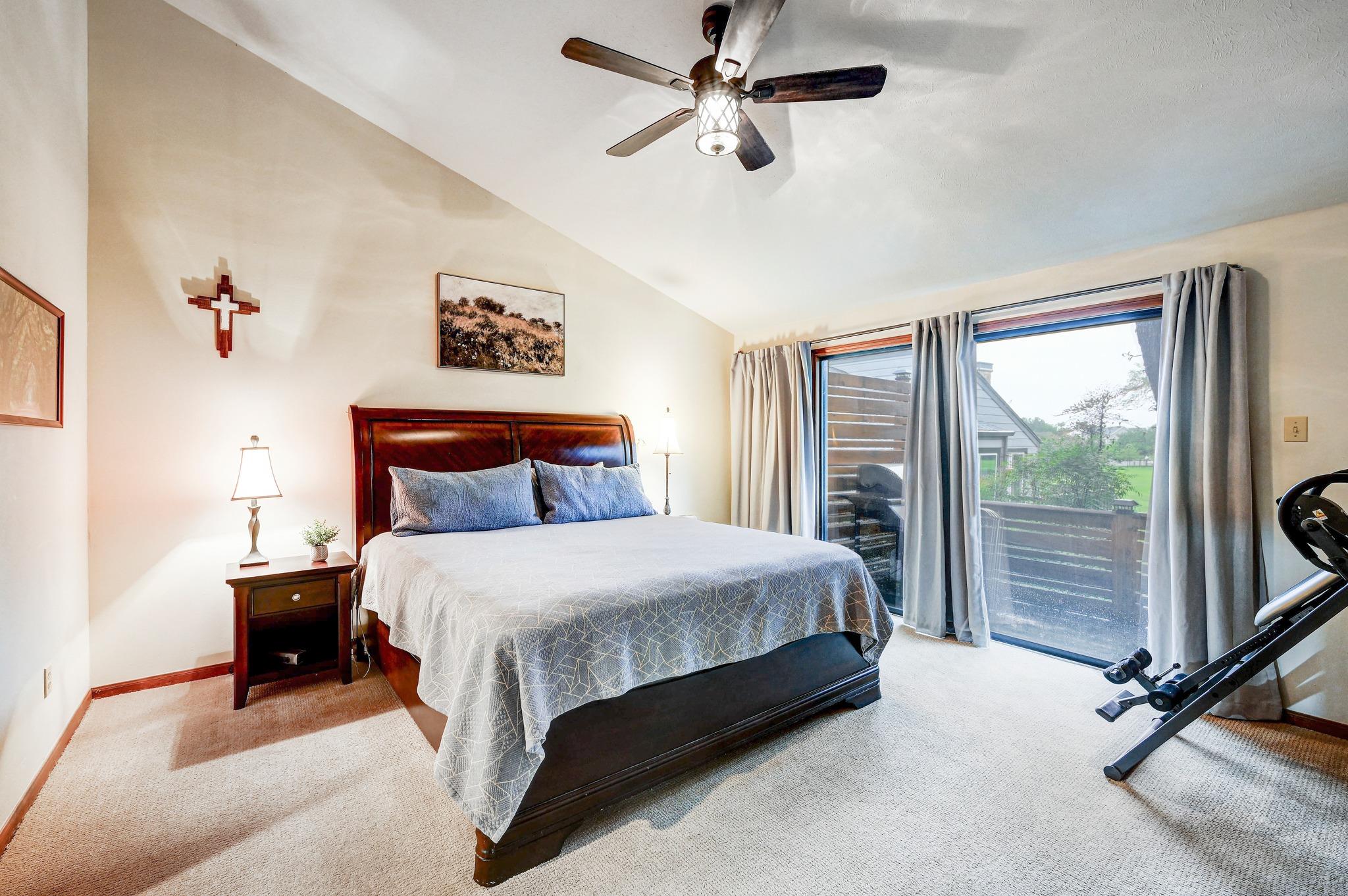 212 Overlook Ct, Wimberley, TX 78676