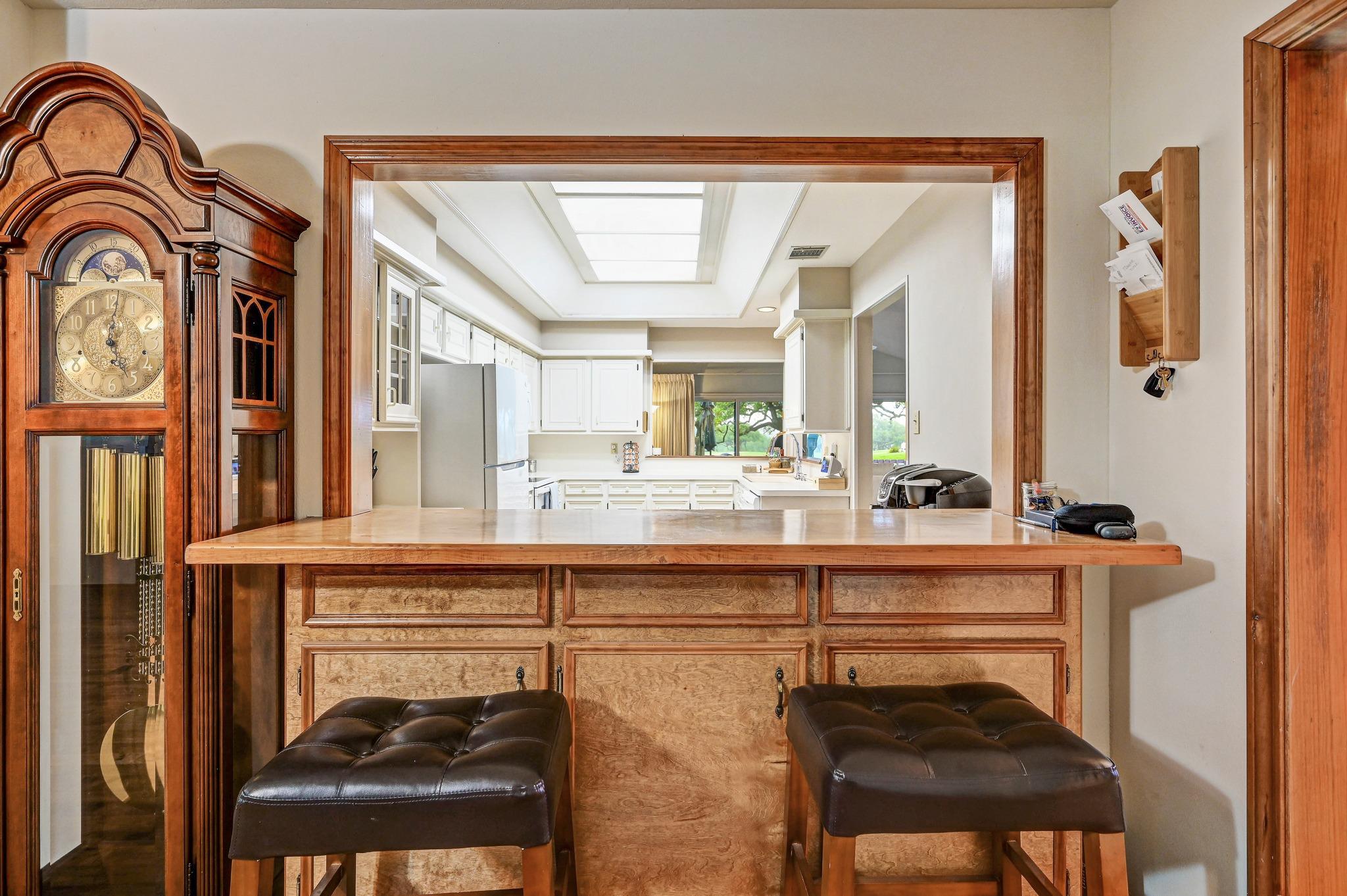 212 Overlook Ct, Wimberley, TX 78676