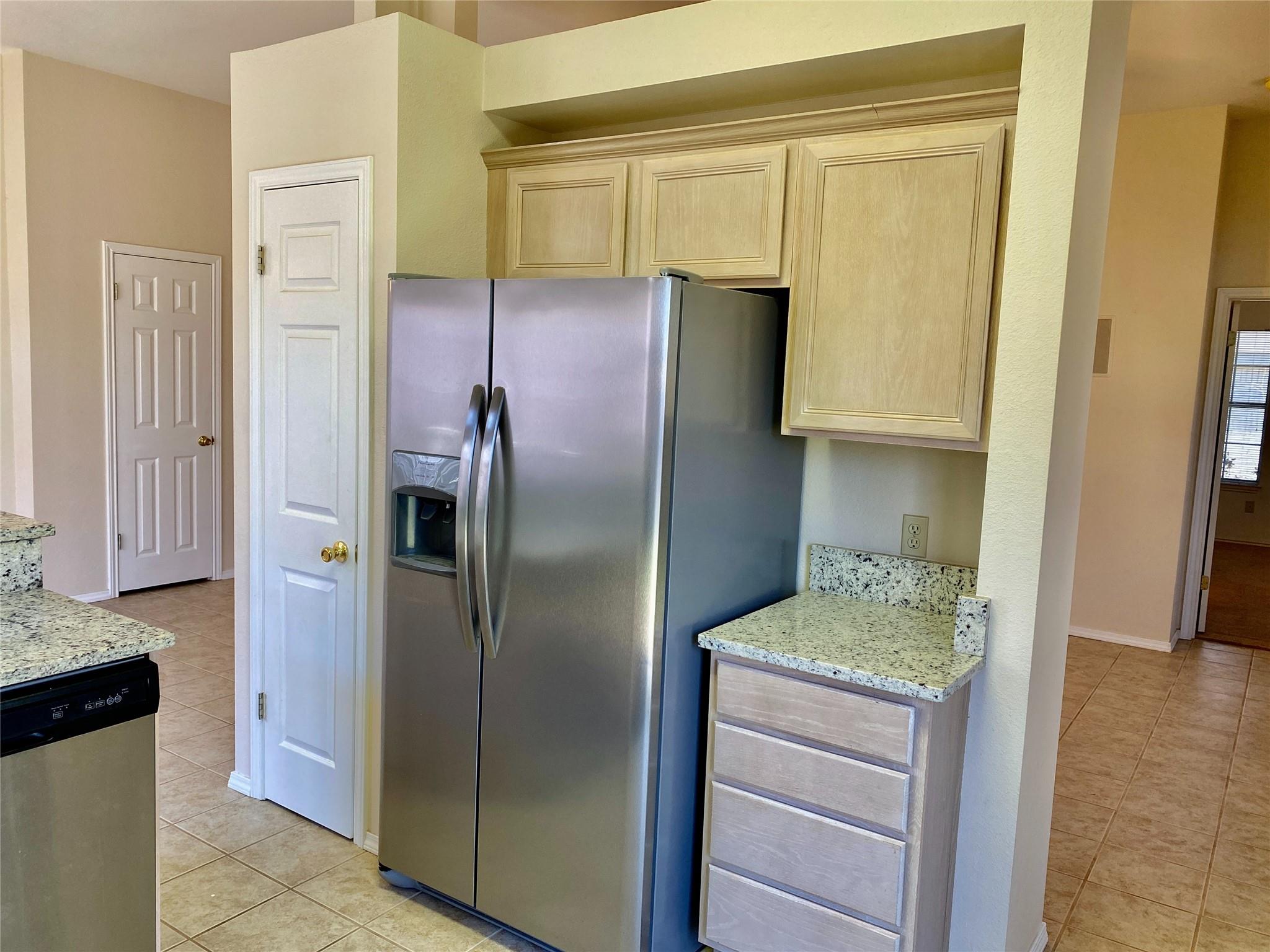 1504 Parkwood Dr, Leander, TX 78641