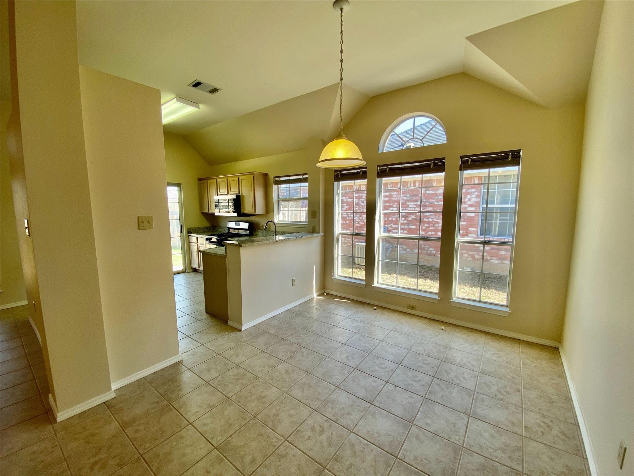 1504 Parkwood Dr, Leander, TX 78641