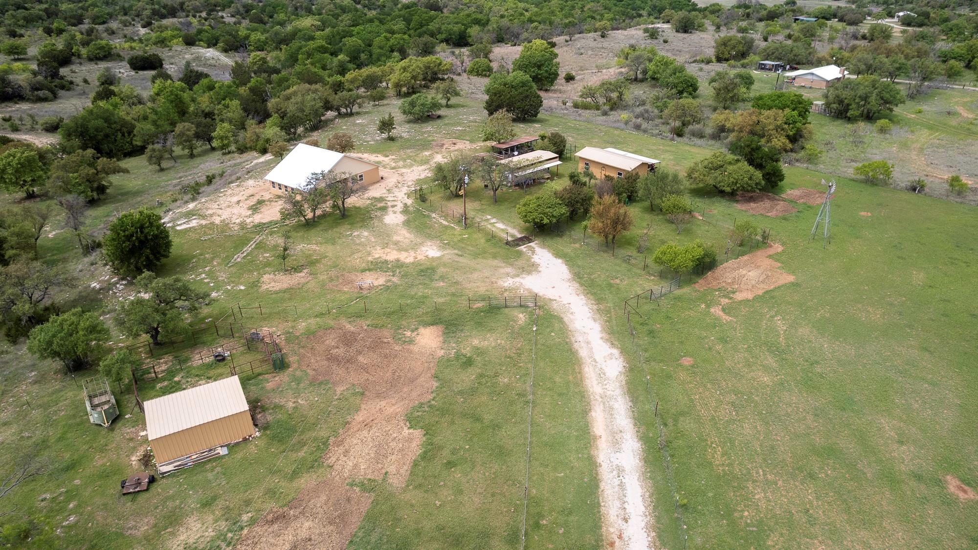 525 Jack Rabbit Cir, Zephyr, TX 76890