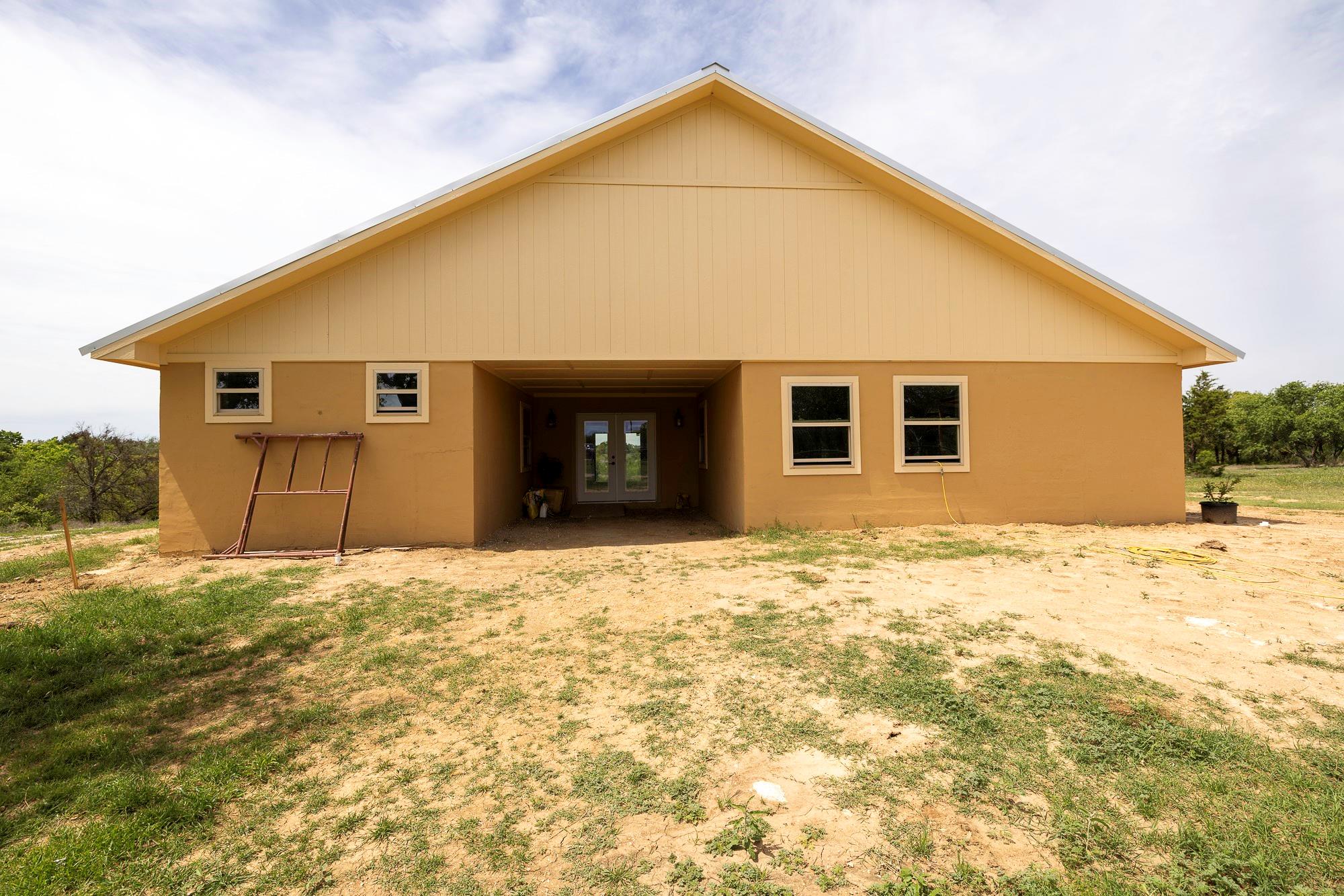 525 Jack Rabbit Cir, Zephyr, TX 76890