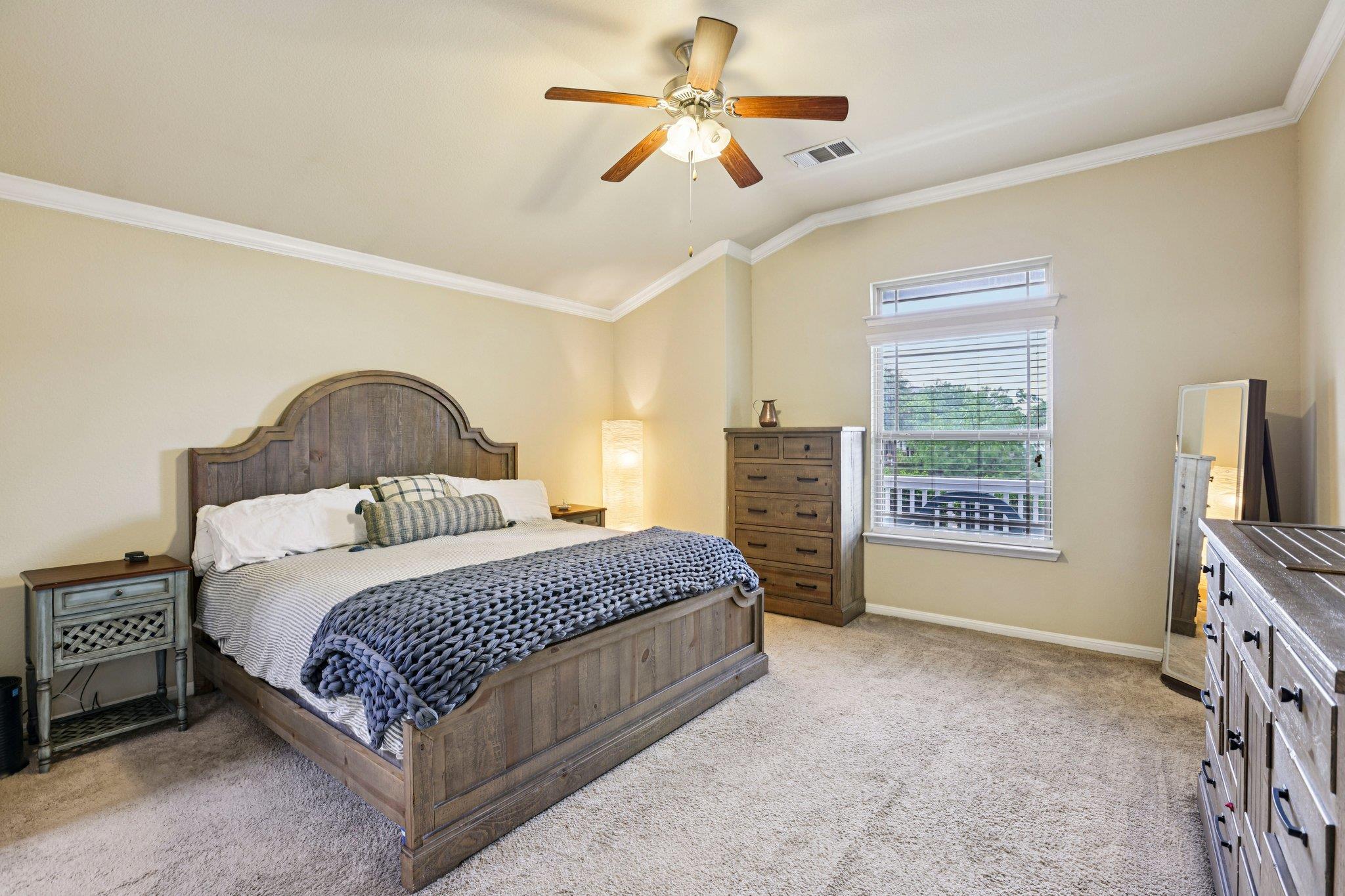 904 Walnut Canyon Blvd, Pflugerville, TX 78660