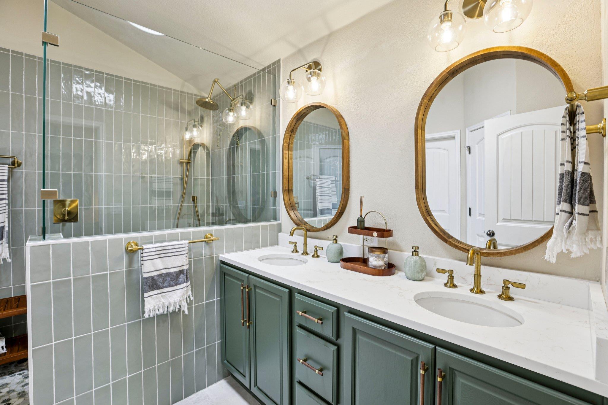 904 Walnut Canyon Blvd, Pflugerville, TX 78660