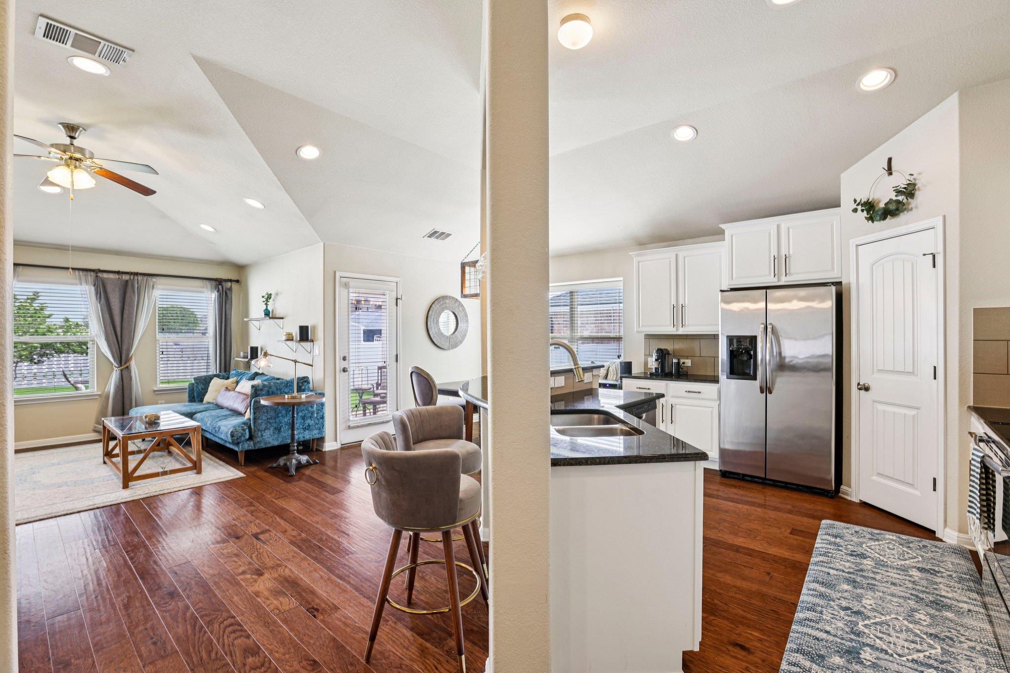 904 Walnut Canyon Blvd, Pflugerville, TX 78660