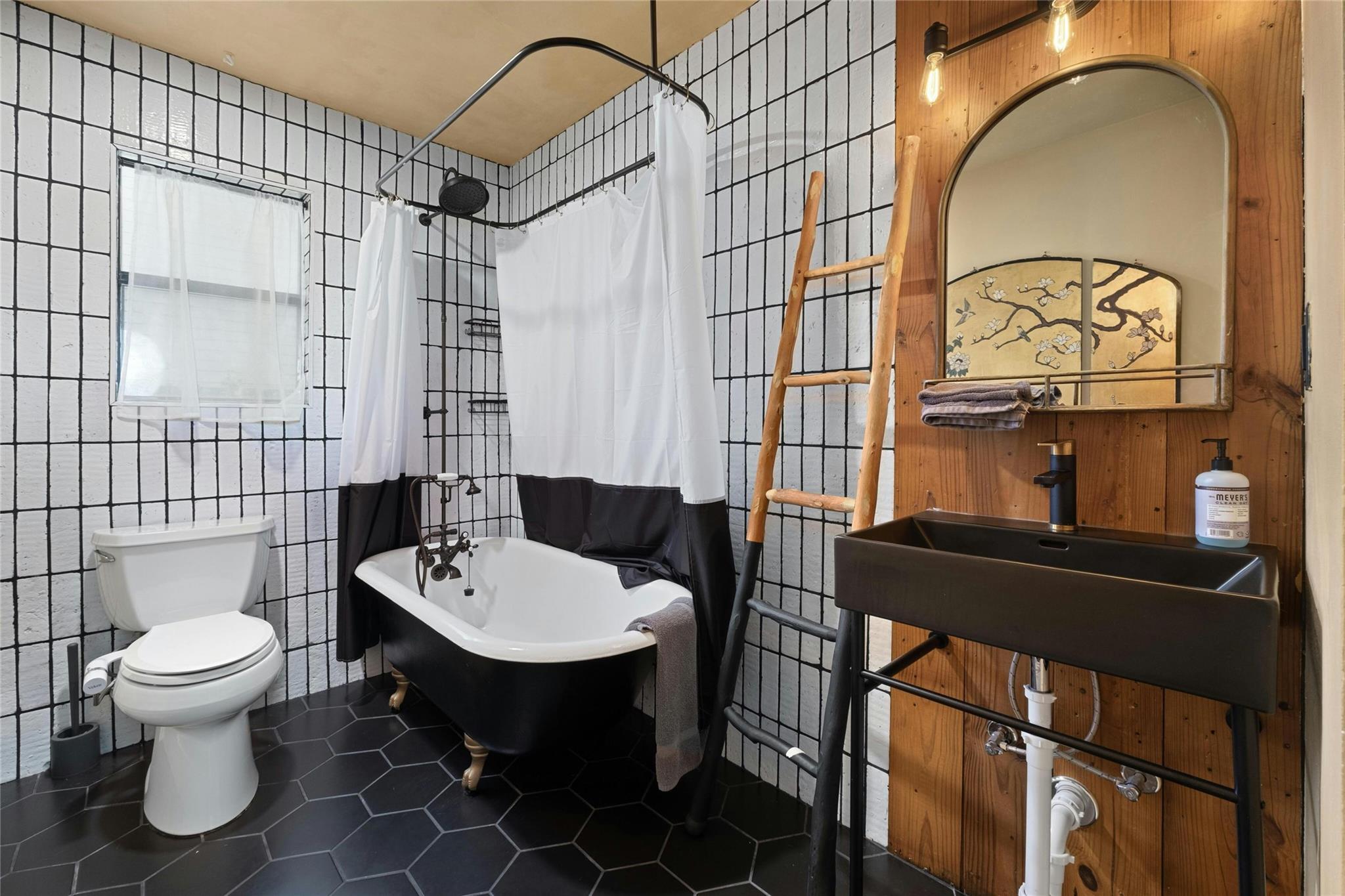 2804 Crest Ave, Austin, TX 78702