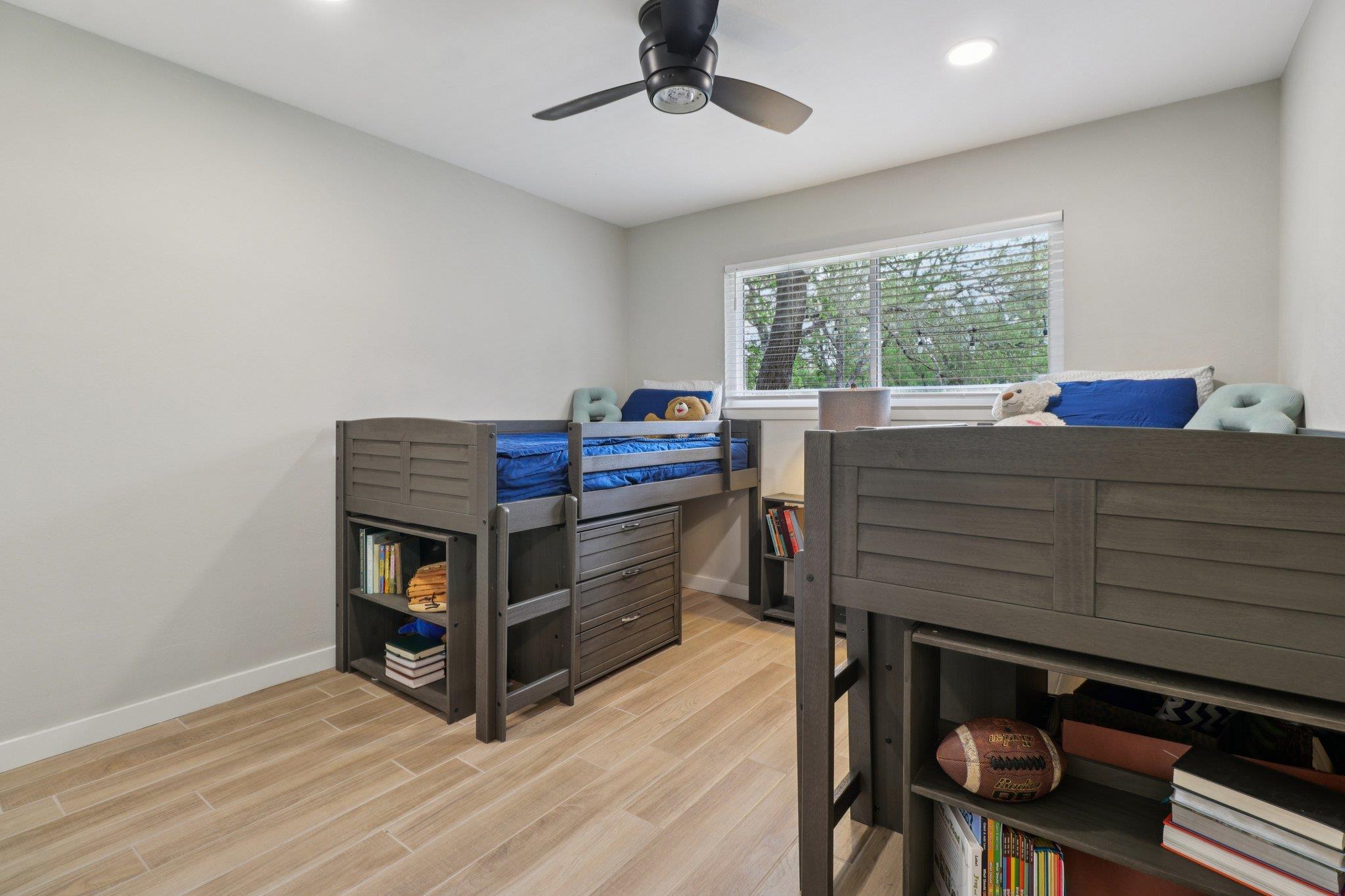 806 Serenada Dr, Georgetown, TX 78628