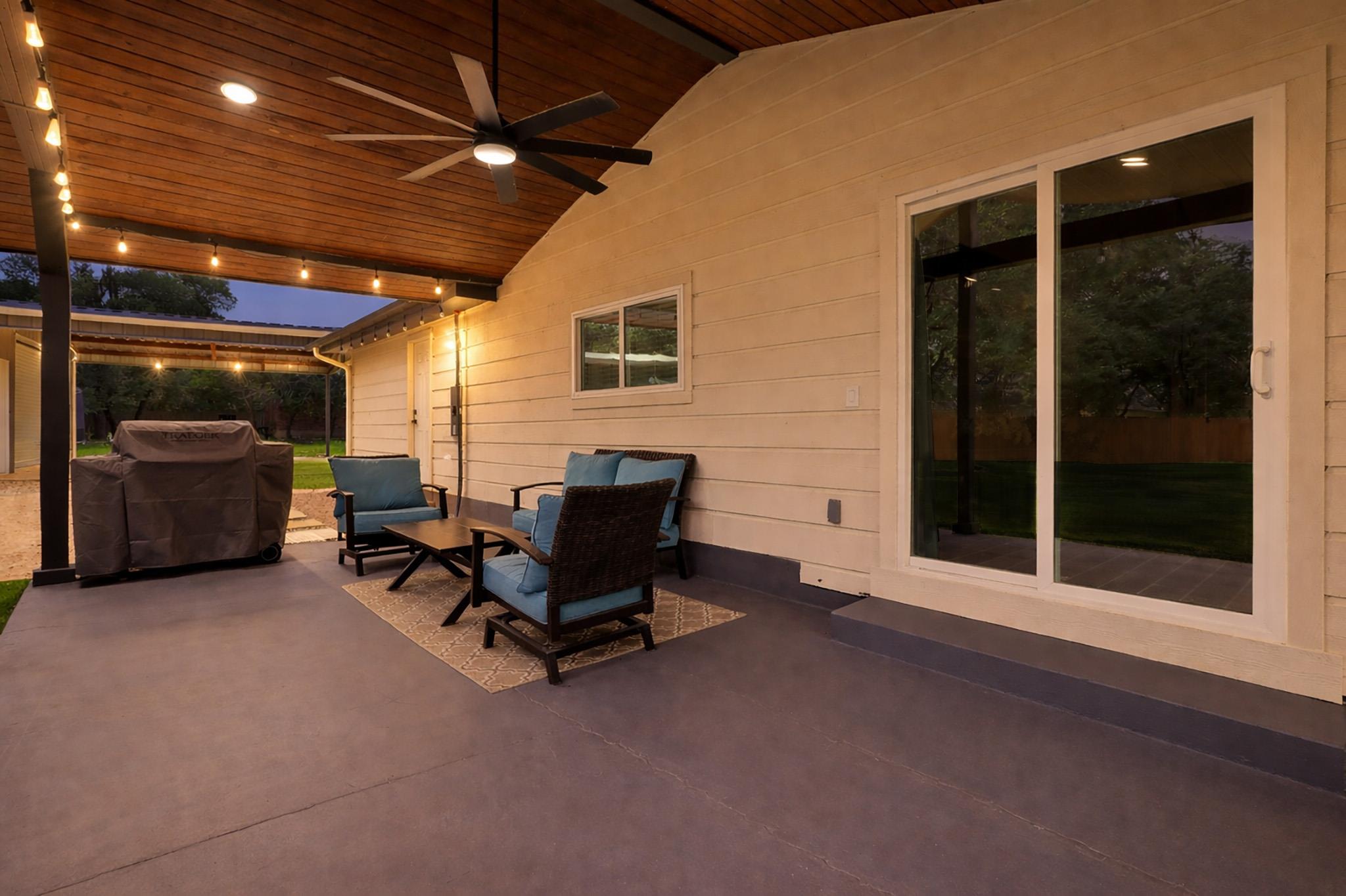 806 Serenada Dr, Georgetown, TX 78628