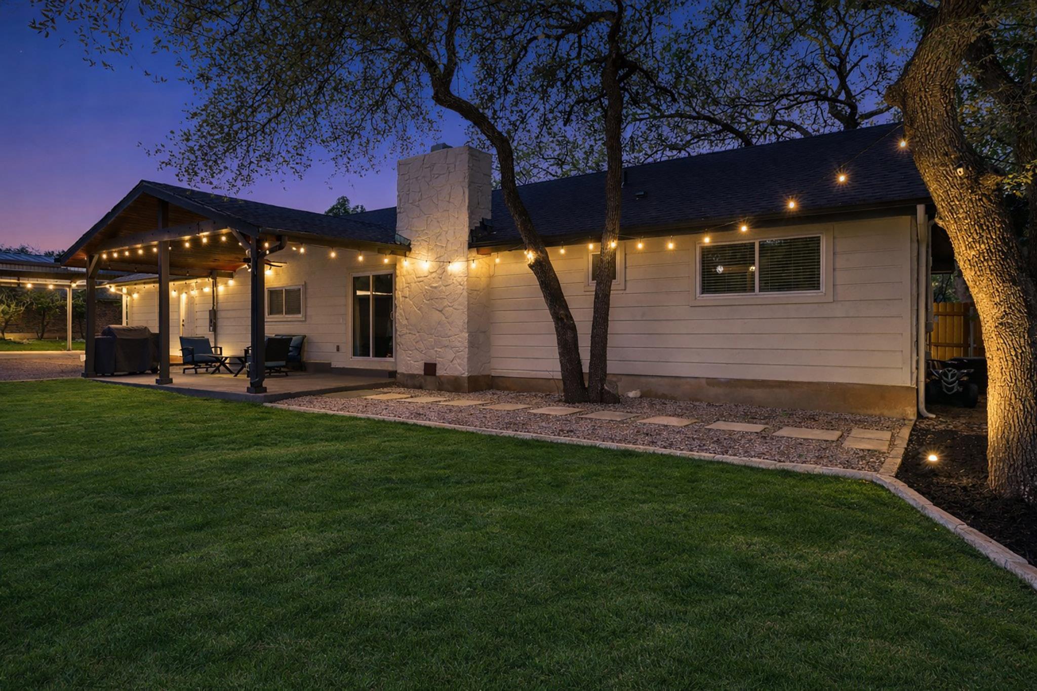 806 Serenada Dr, Georgetown, TX 78628