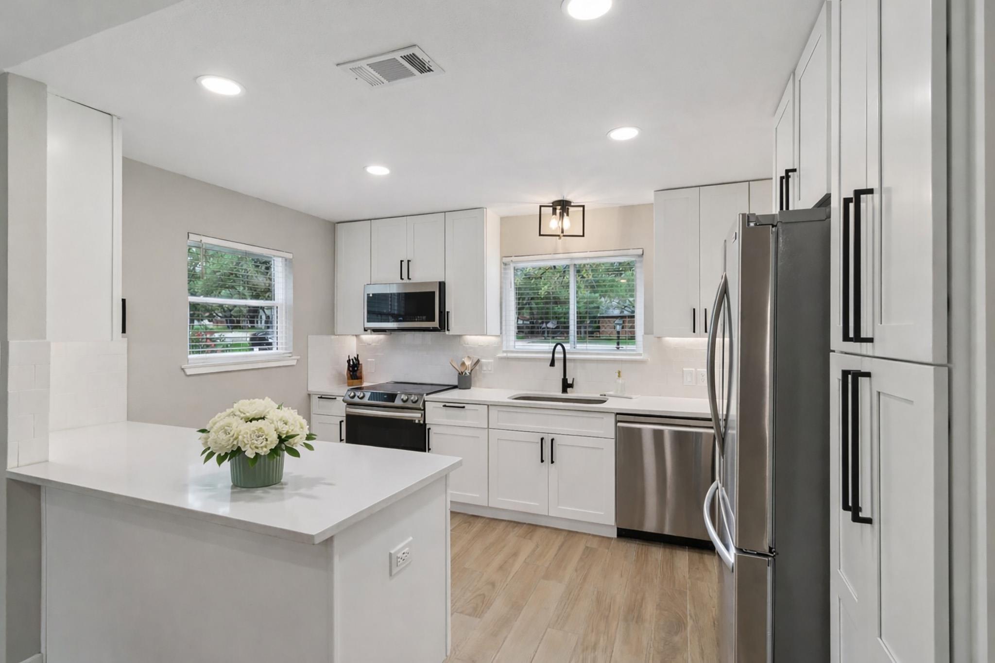 806 Serenada Dr, Georgetown, TX 78628