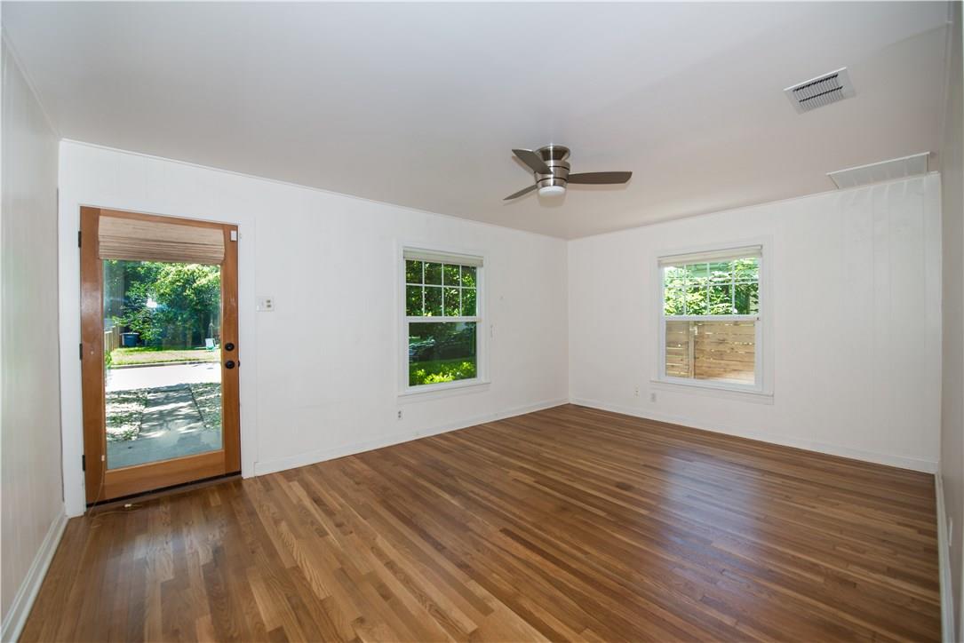 906 E 53RD St, Austin, TX 78751