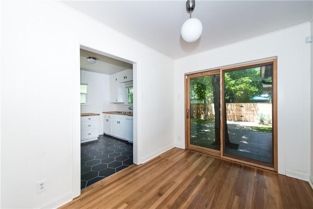 906 E 53RD St, Austin, TX 78751