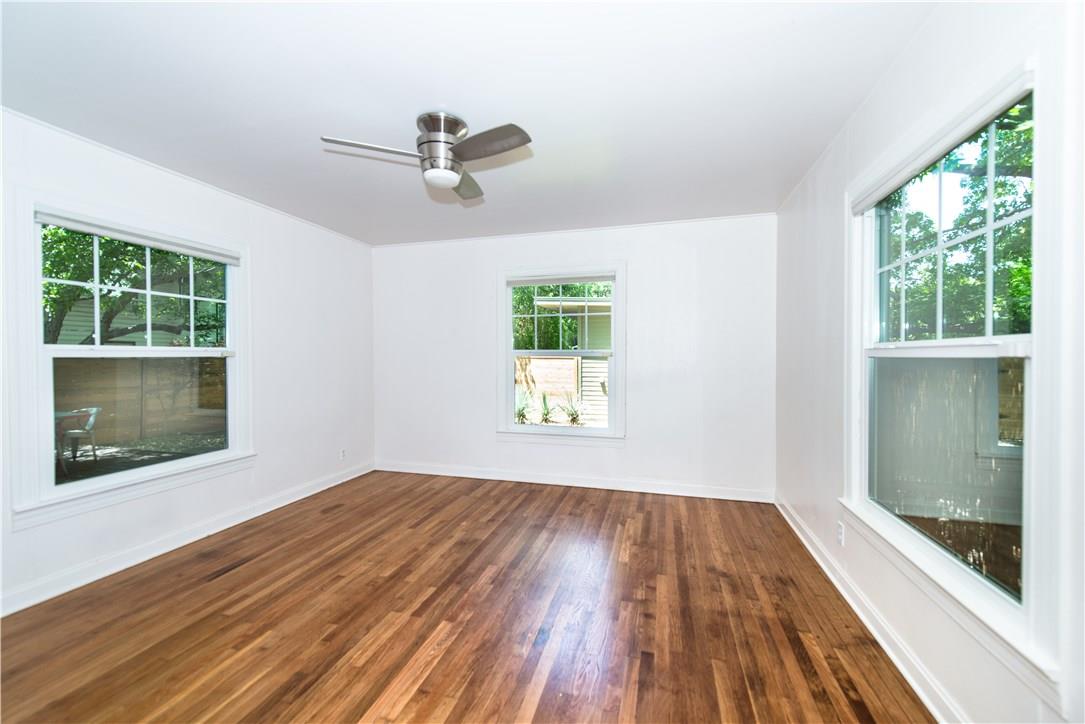 906 E 53RD St, Austin, TX 78751