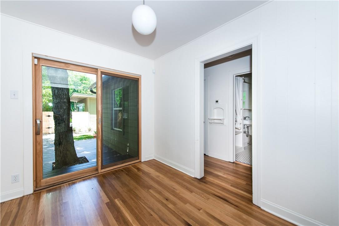 906 E 53RD St, Austin, TX 78751