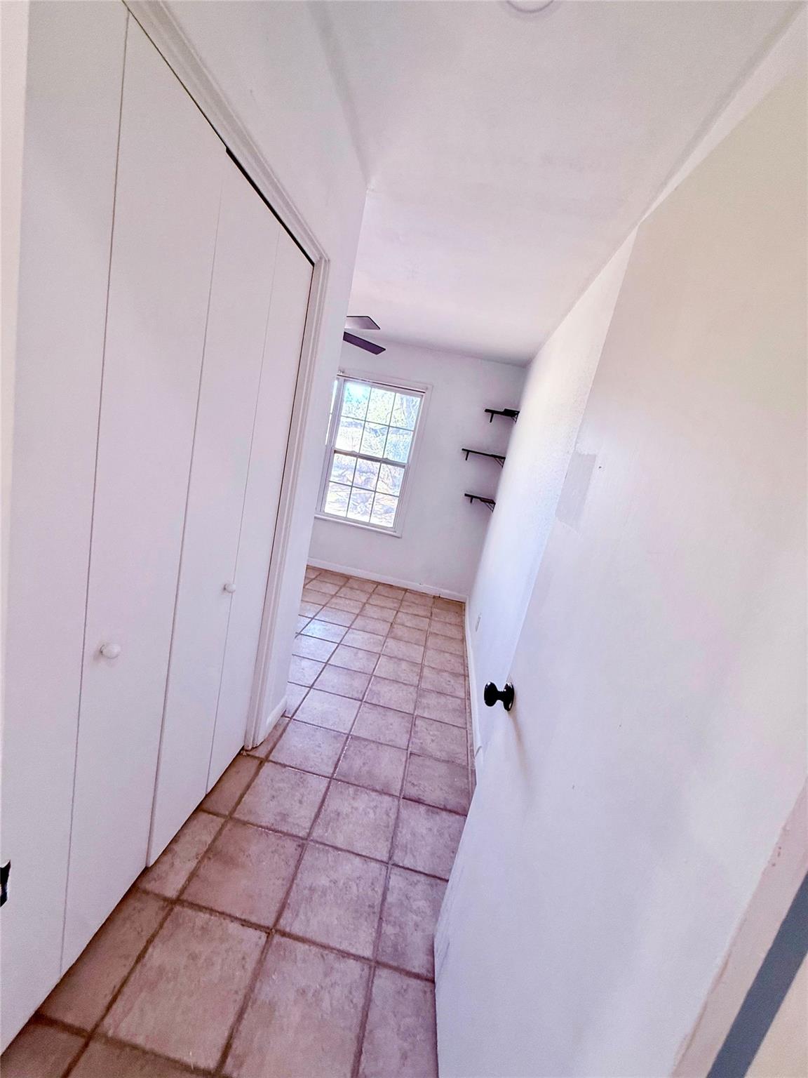 51 Hanging Oak Rd, Dale, TX 78616