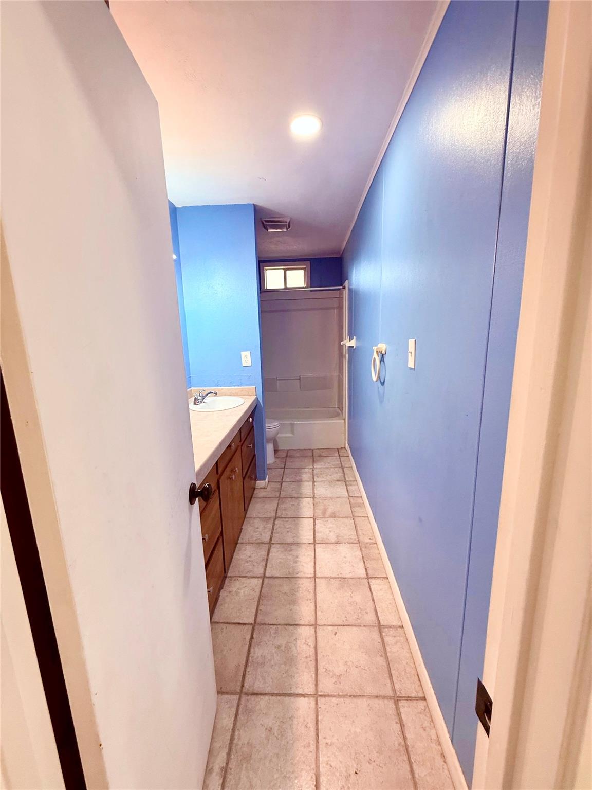 51 Hanging Oak Rd, Dale, TX 78616