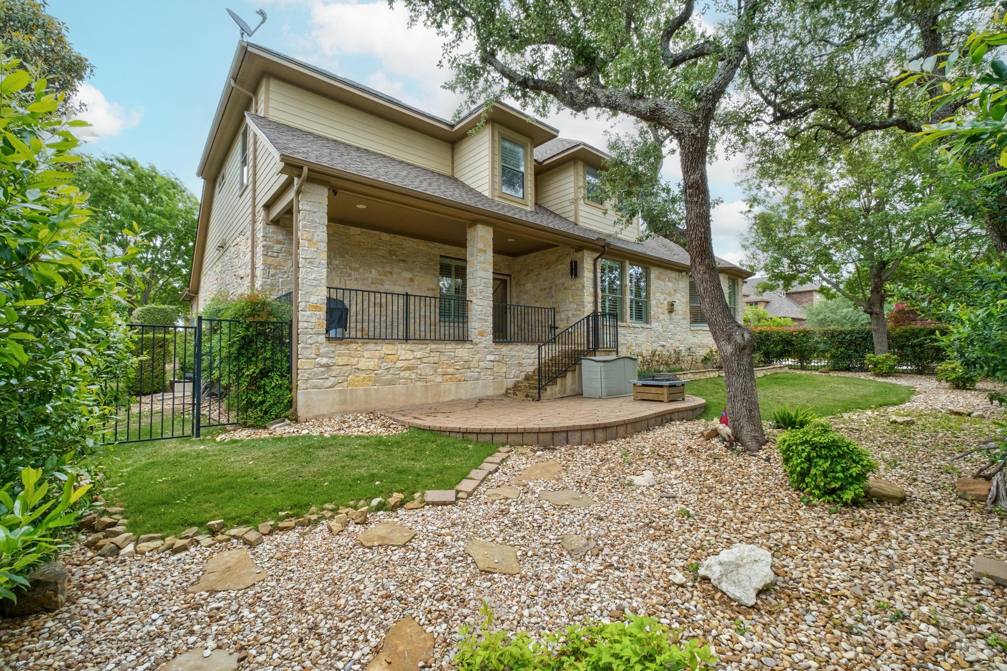 16000 Snowdonia Cv, Bee Cave, TX 78738