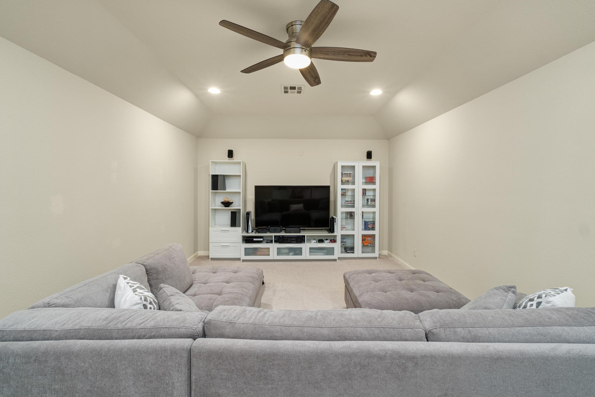 16000 Snowdonia Cv, Bee Cave, TX 78738