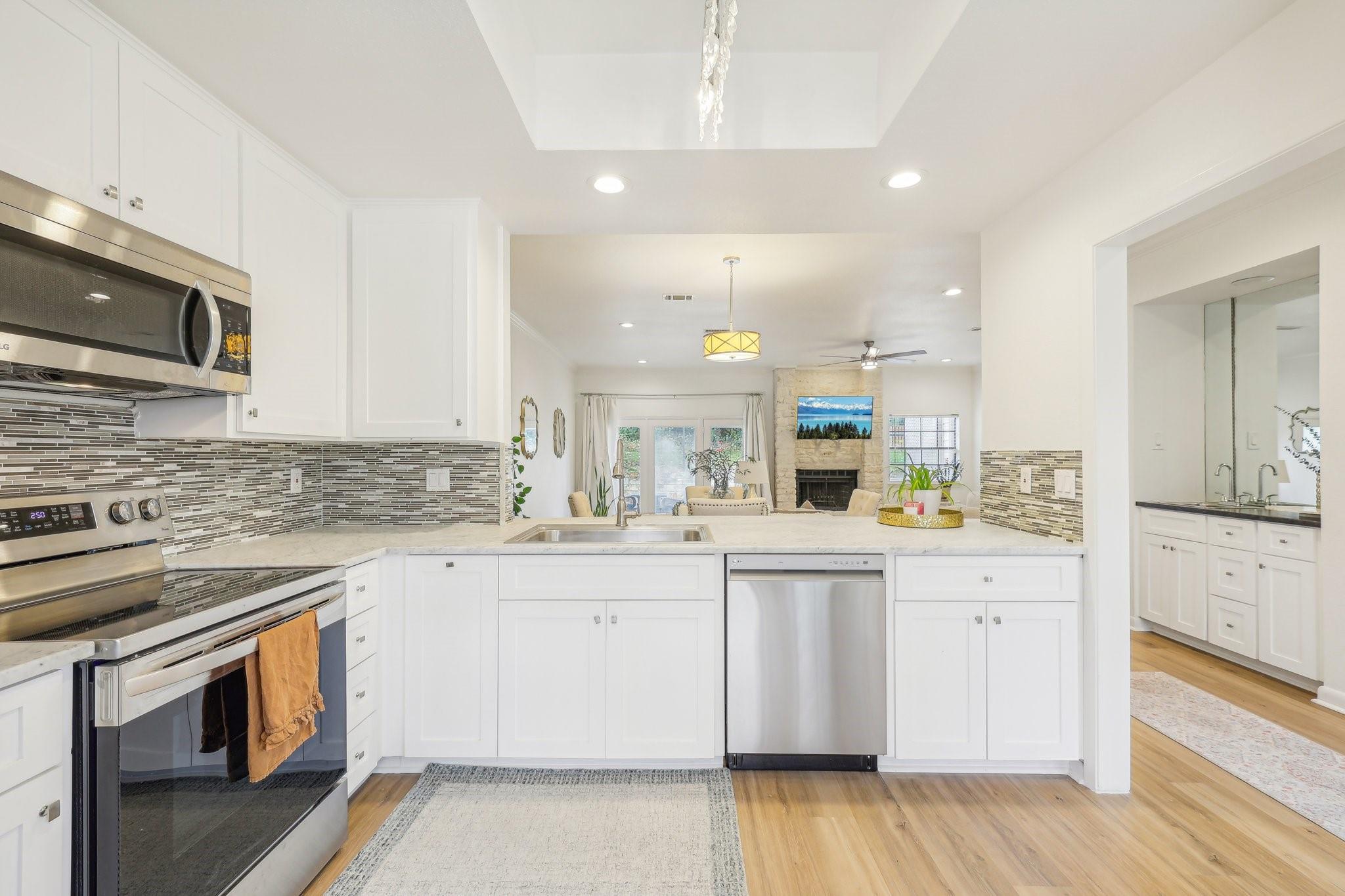 2201 Lakeway Blvd # 10, Lakeway, TX 78734