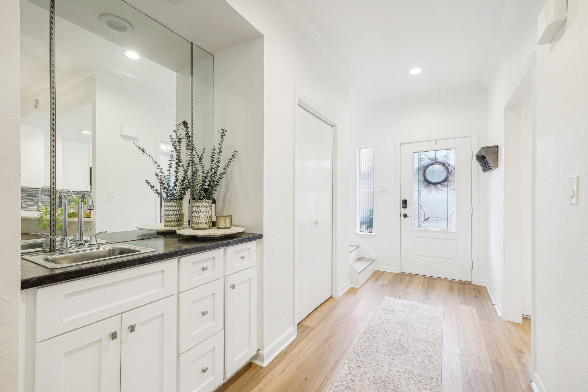 2201 Lakeway Blvd # 10, Lakeway, TX 78734