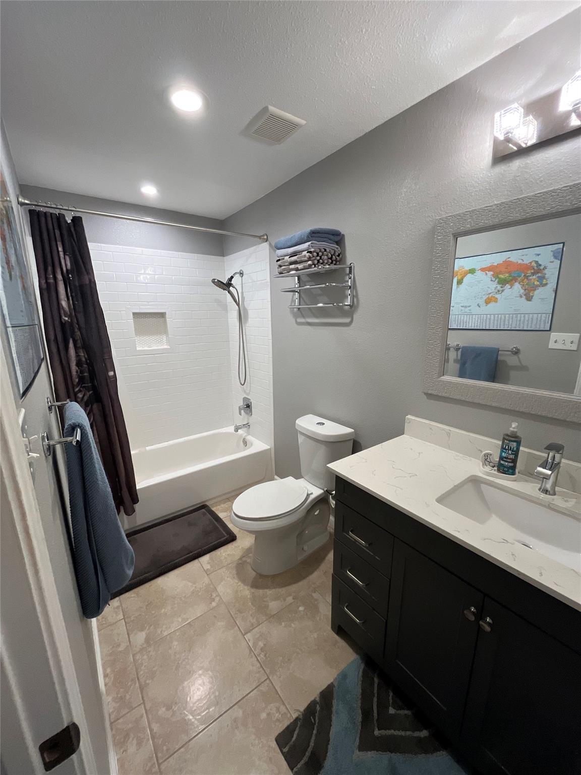 1705 Crossing Pl # 131, Austin, TX 78741