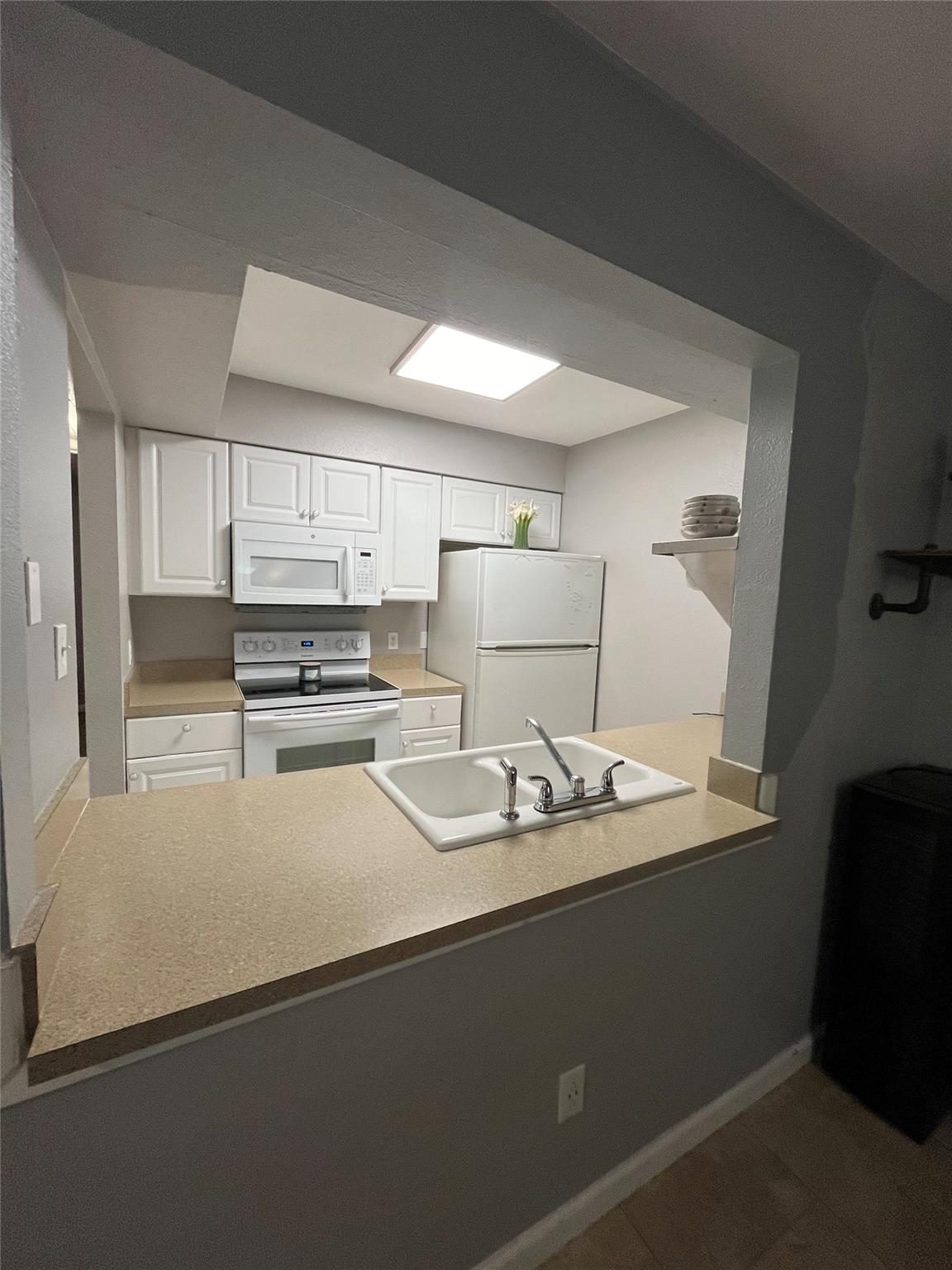 1705 Crossing Pl # 131, Austin, TX 78741