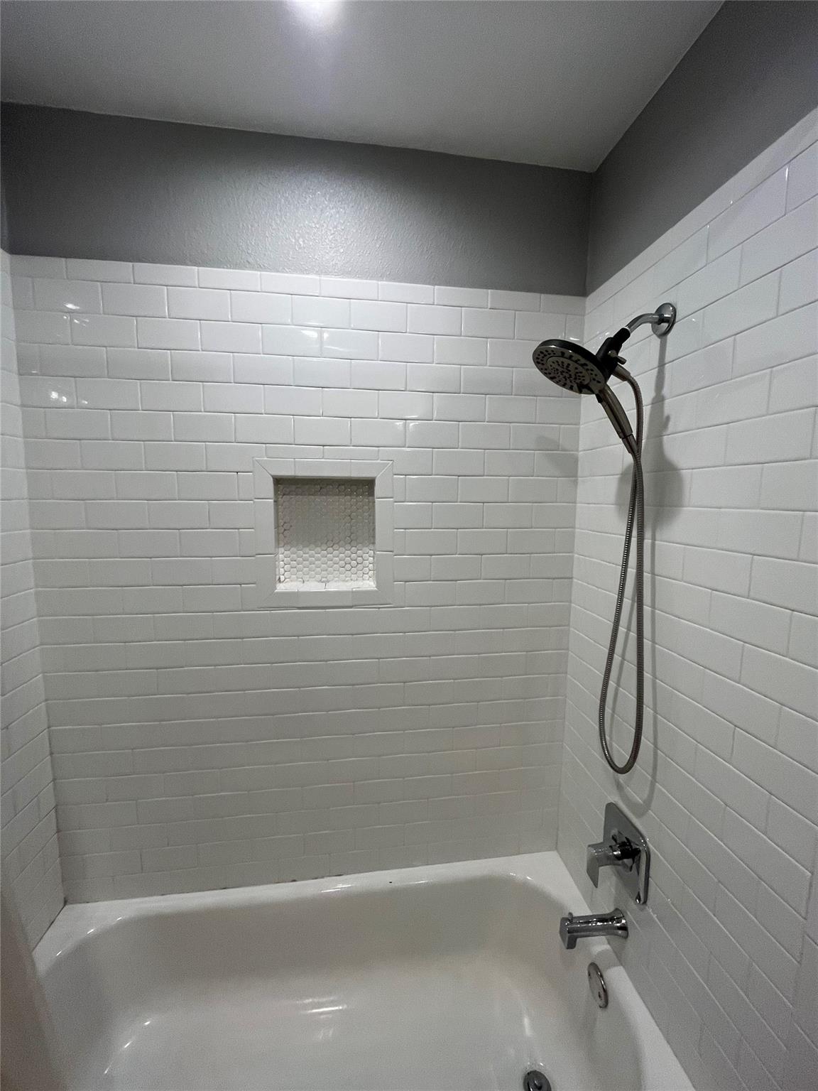 1705 Crossing Pl # 131, Austin, TX 78741