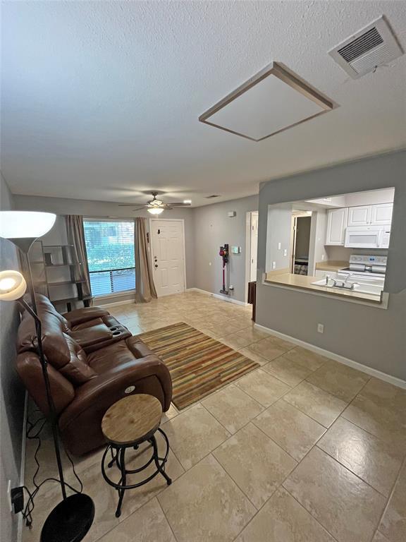 1705 Crossing Pl # 131, Austin, TX 78741