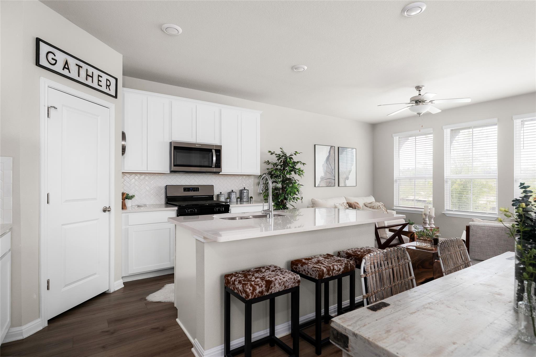 236 Lost Mine Peak Ln, Dripping Springs, TX 78620