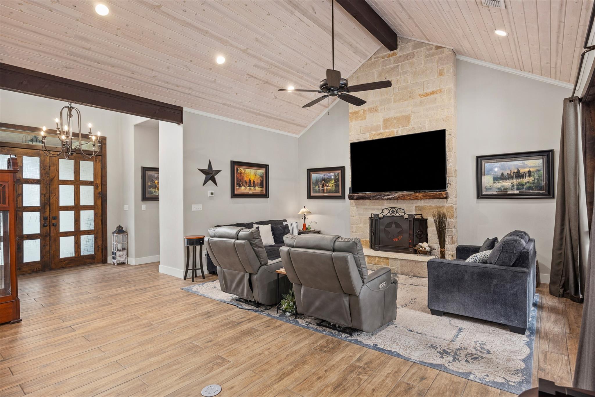 522 S San Juan, Kerrville, TX 78028