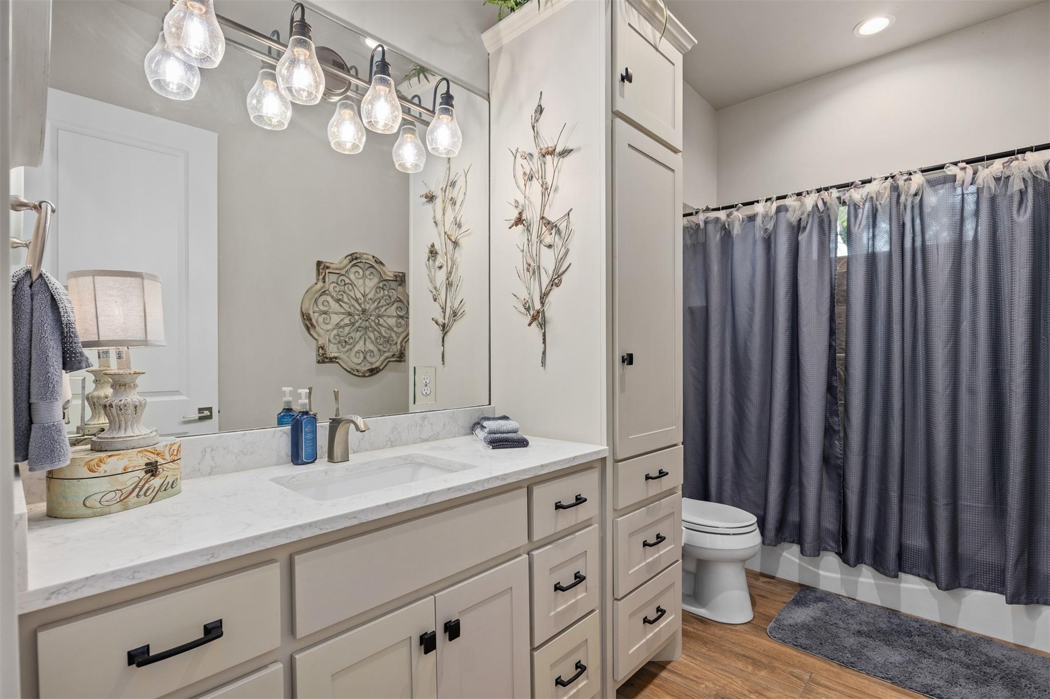 522 S San Juan, Kerrville, TX 78028