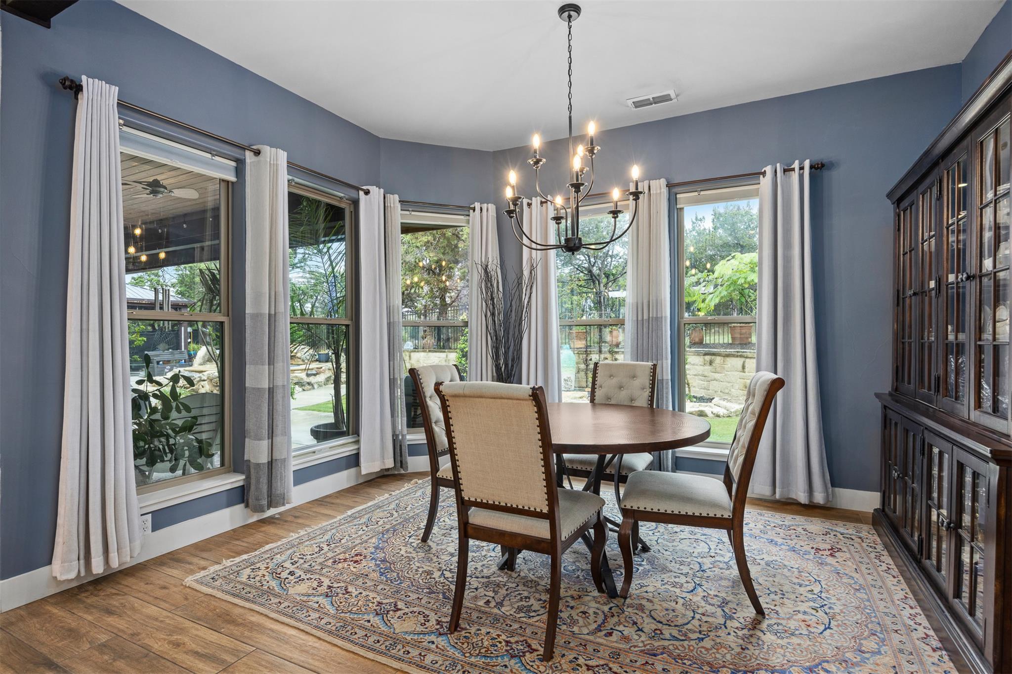 522 S San Juan, Kerrville, TX 78028