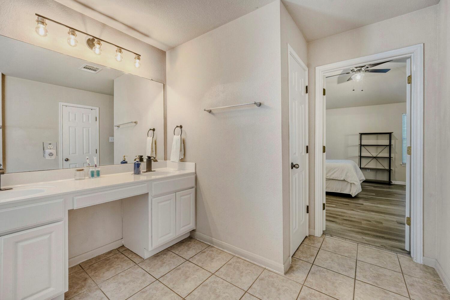 1311 Melissa Oaks Ln, Austin, TX 78744