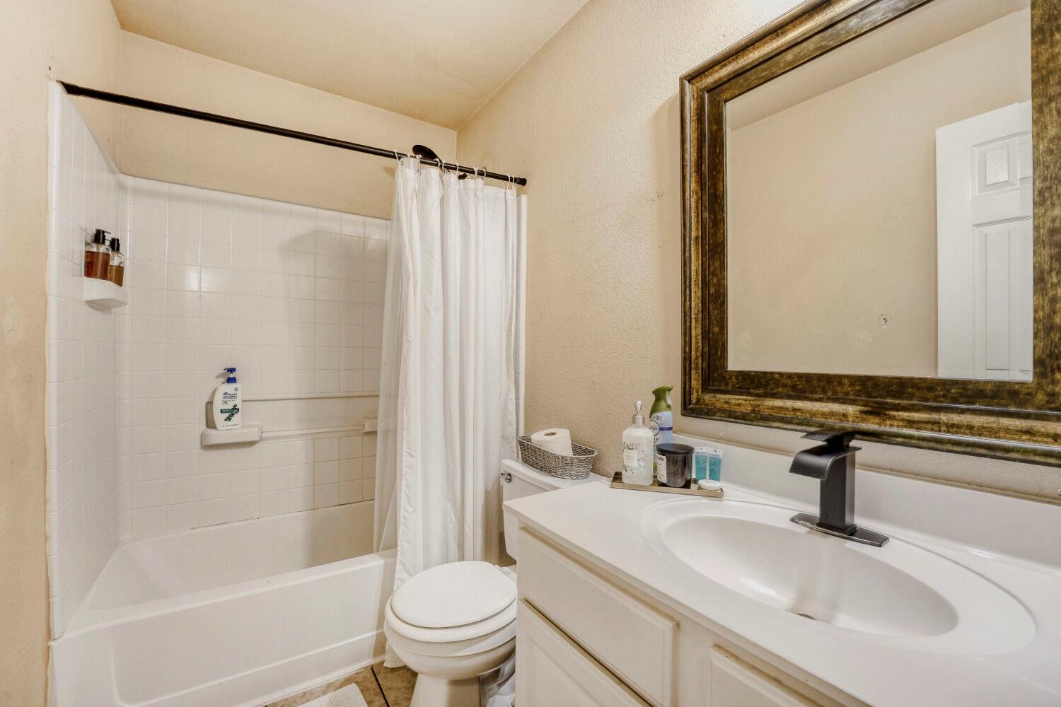 1311 Melissa Oaks Ln, Austin, TX 78744