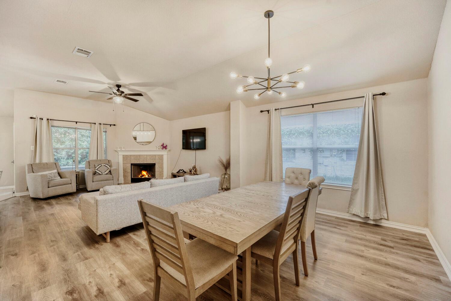 1311 Melissa Oaks Ln, Austin, TX 78744