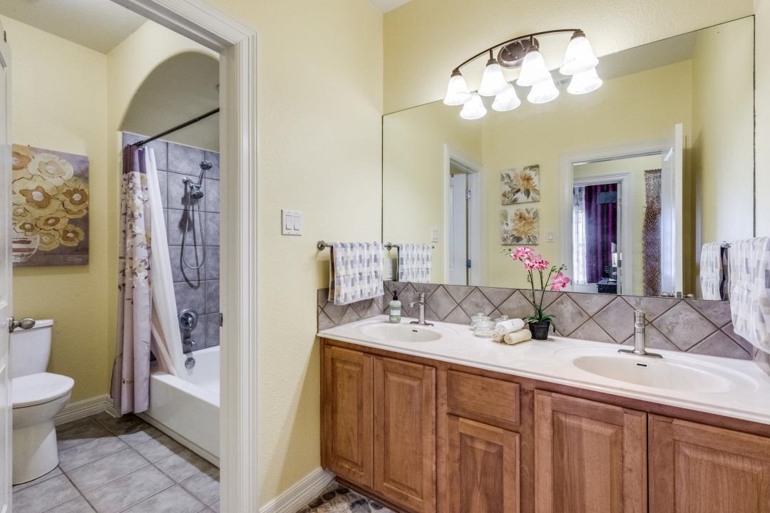 2221 Rio Brisas Cv, Round Rock, TX 78681