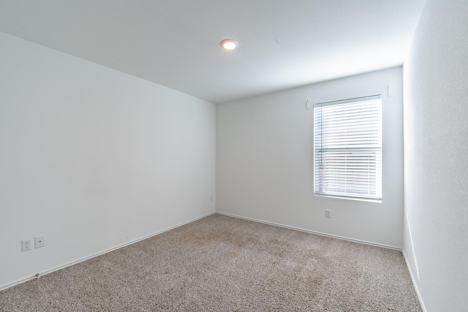 322 Arnage Dr, Hutto, TX 78634